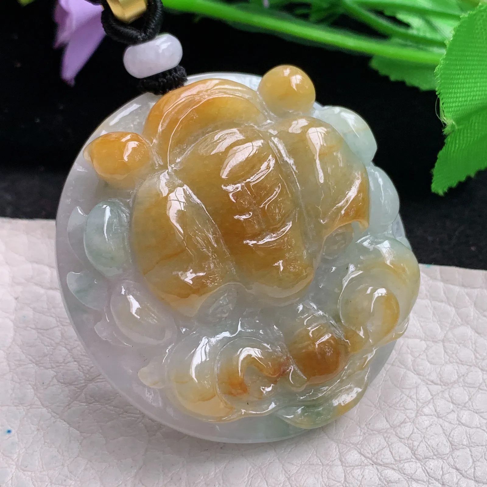 mut自然光49.2*14缅甸翡翠a货精雕事事如意 狮子头玉吊坠 玉挂件