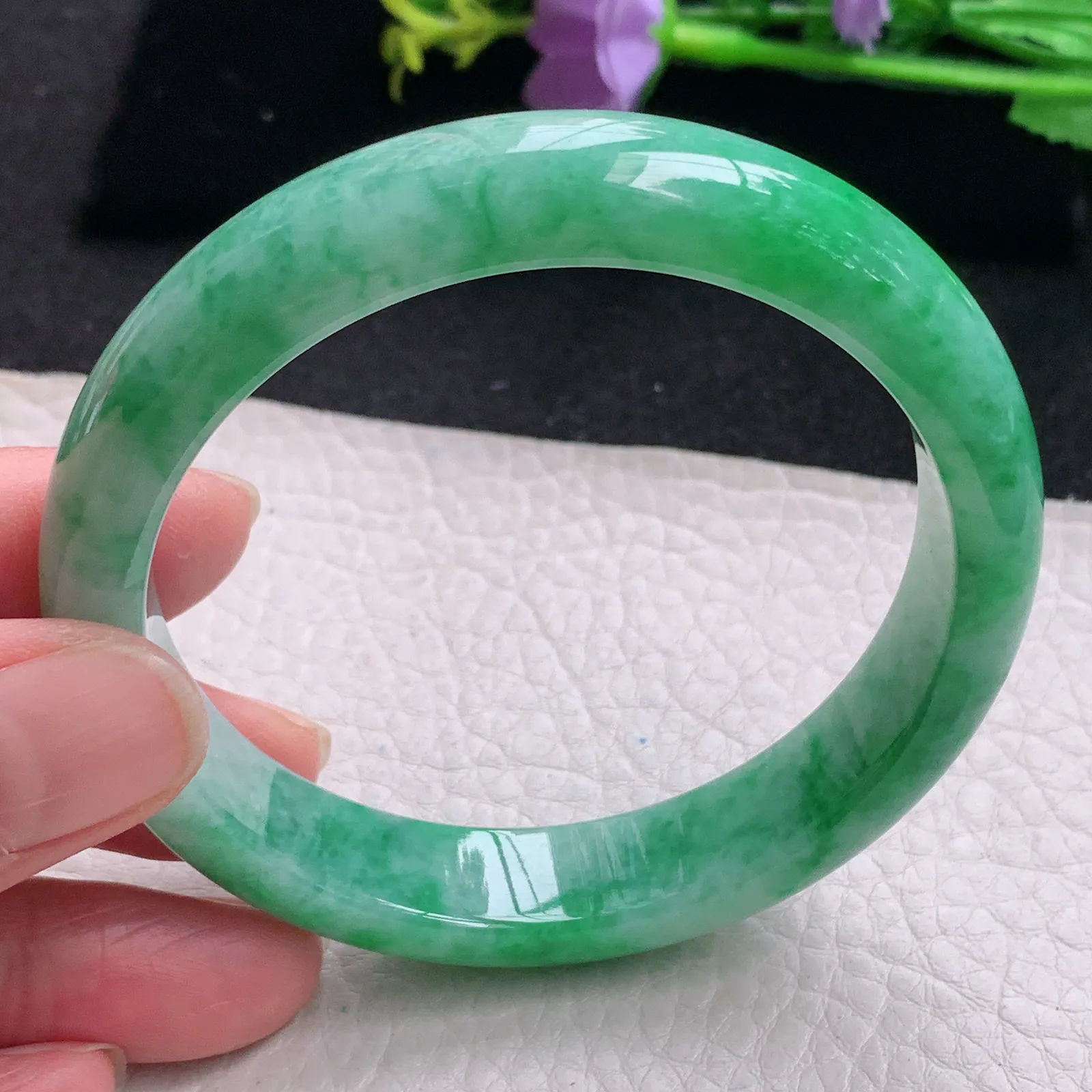 js自然光59*12.8*7.8平安镯 缅甸翡翠玉手镯辣绿宽边玉手环 美人镯