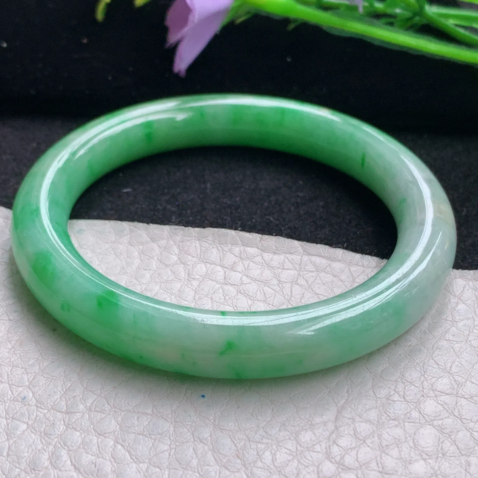 xc小圈口52.3*9.2*8.6美人镯 缅甸翡翠玉手镯辣圆条玉手环