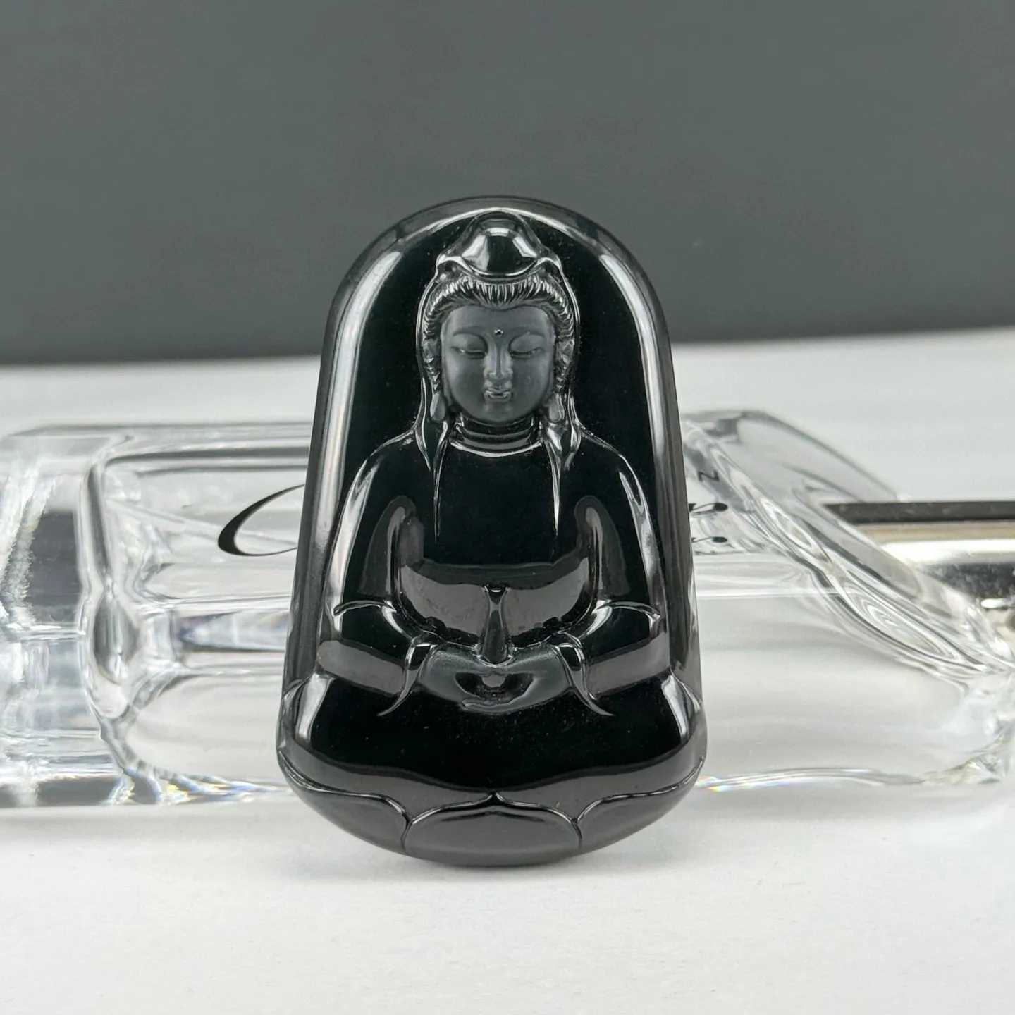 精品墨翠观音 种好色正 黑度极好 打灯通透 油性十足 尺寸54