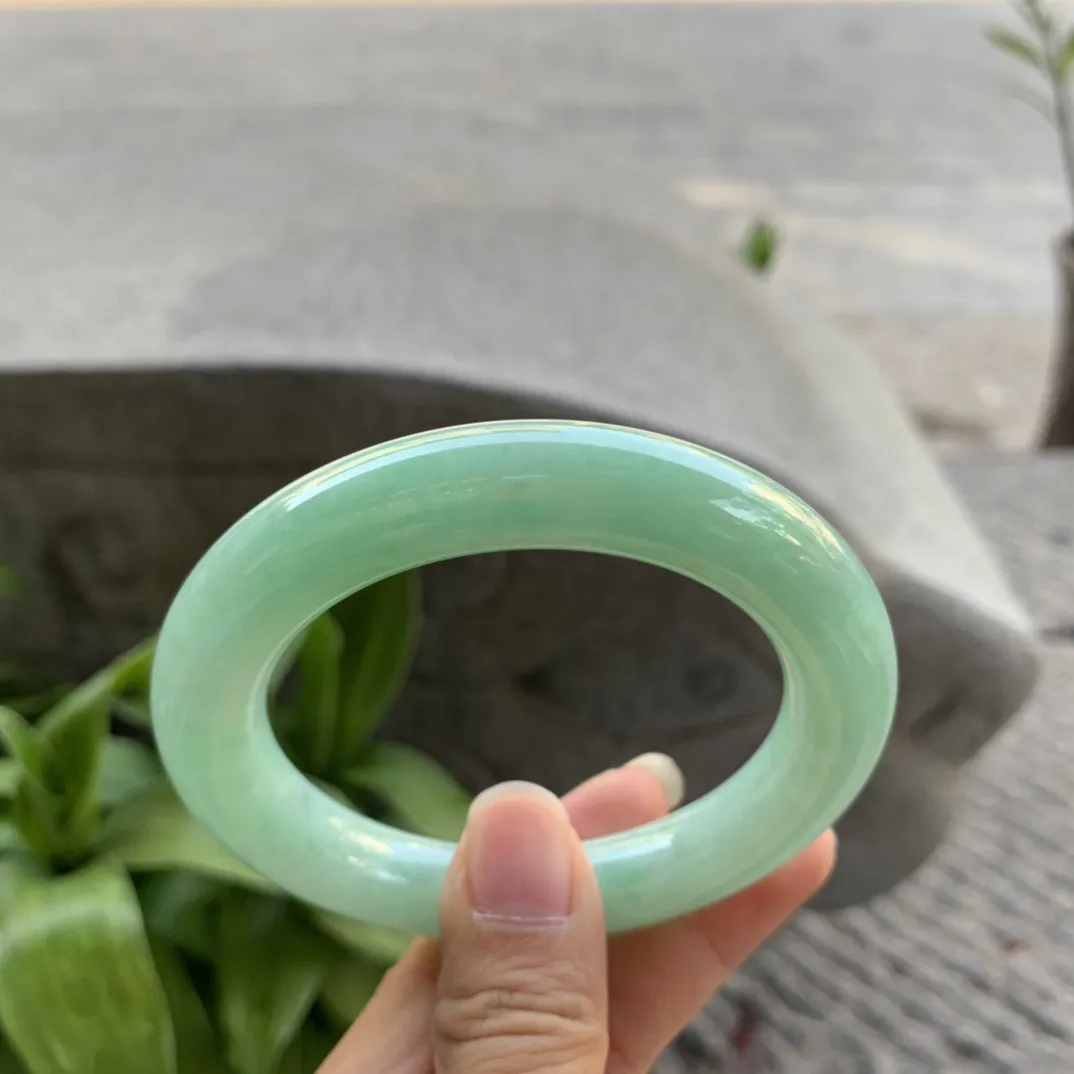 圈口 56-11.5【满绿洒金圆条手镯】圆条56 57可戴