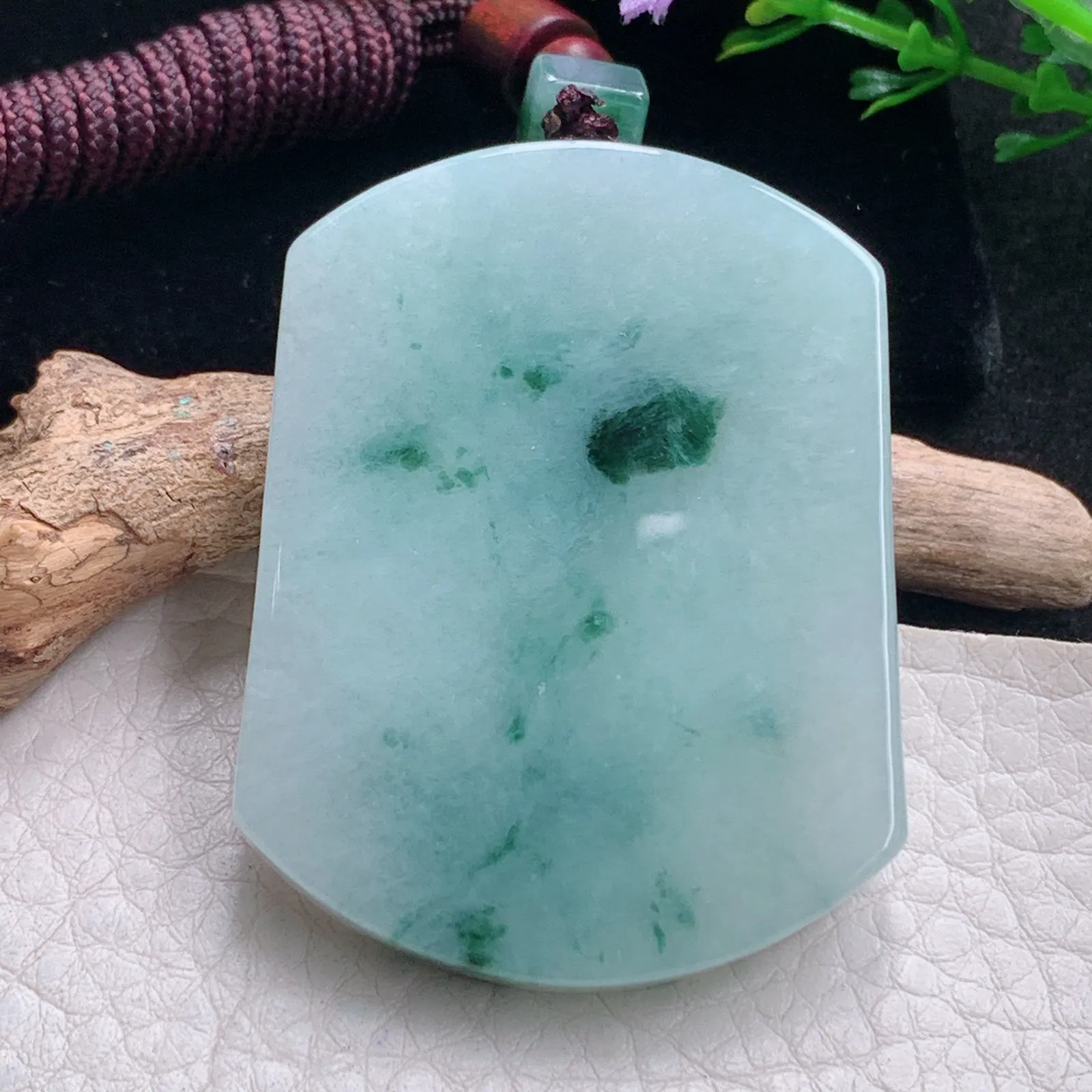 zen自然光52.5*40*5.8天然缅甸翡翠飘获平安无事牌玉吊坠 玉挂件