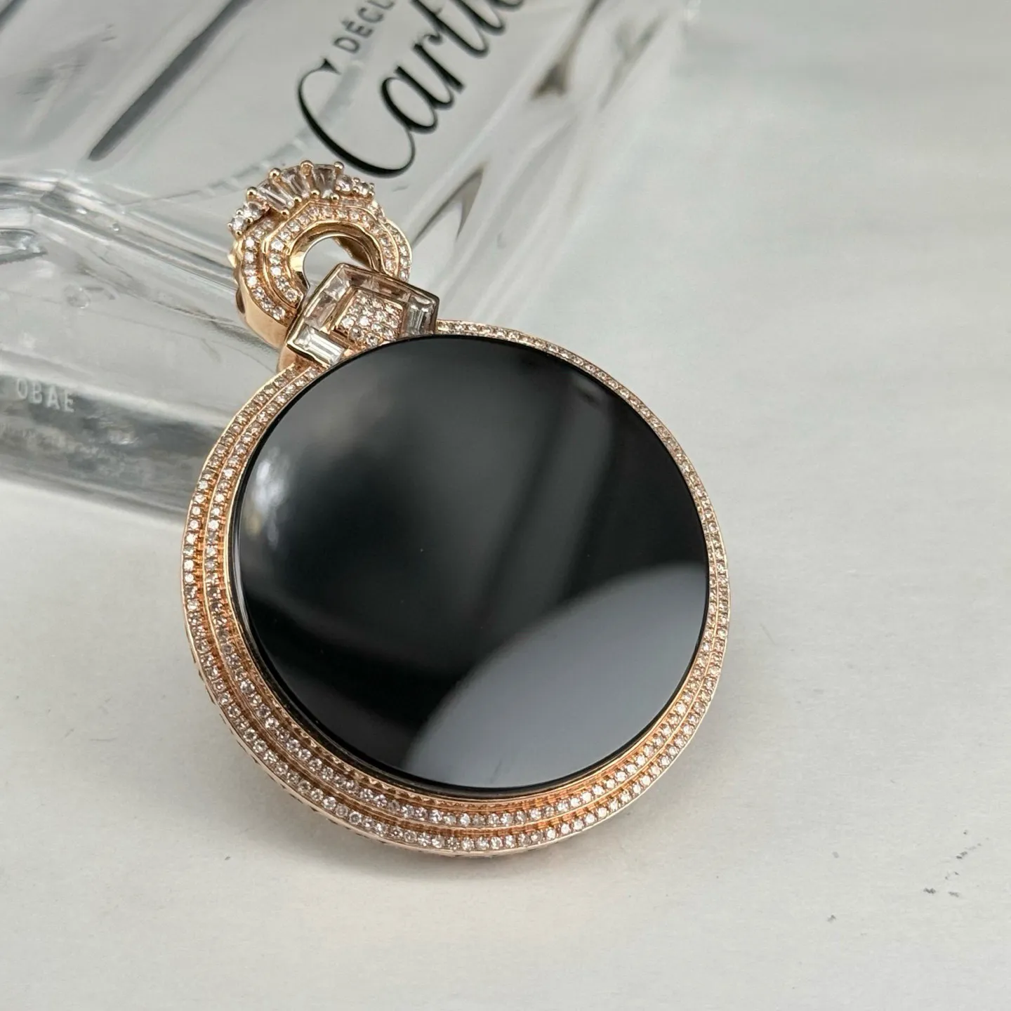 精品豪镶墨翠平安扣 种好色正 黑度极好 打灯通透 油性十足 满钻豪镶 尺寸54