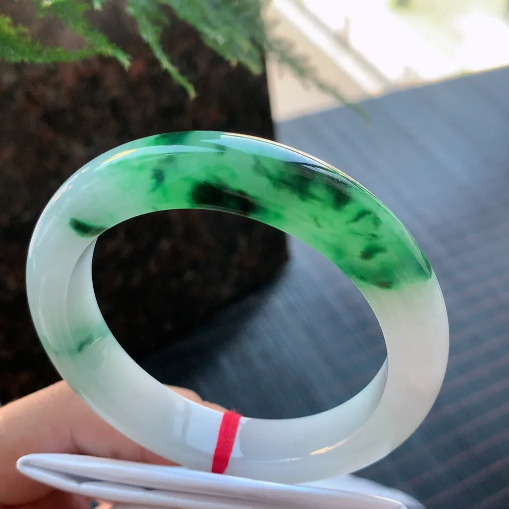 正圈冰绿 无瑕 尺寸:56.7/12.1/9.3 色好