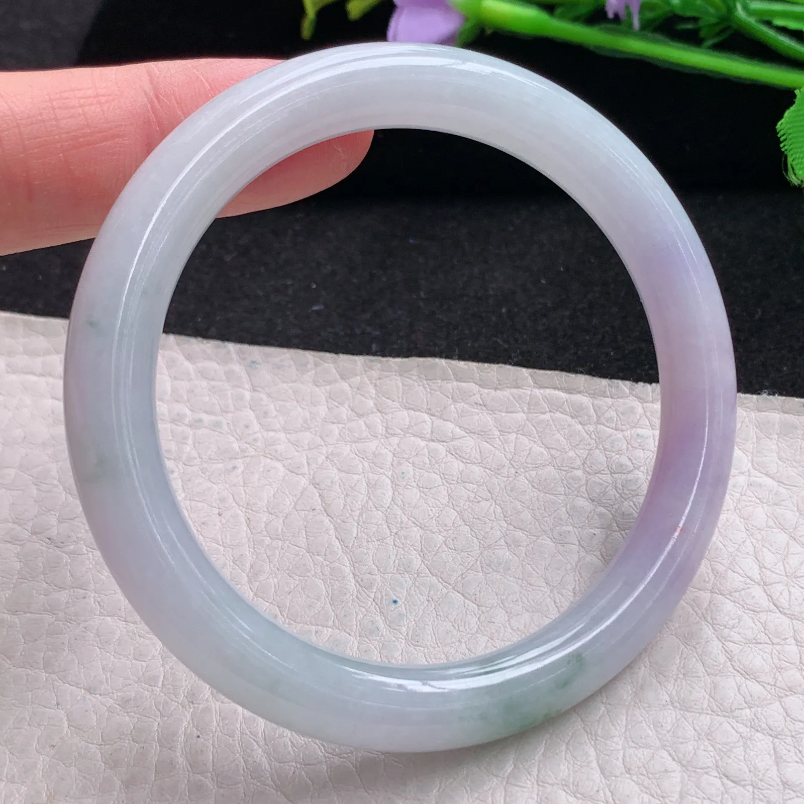 xx自然光54.5*8*8.3美人镯 缅甸翡翠玉手镯春带彩圆条玉手环