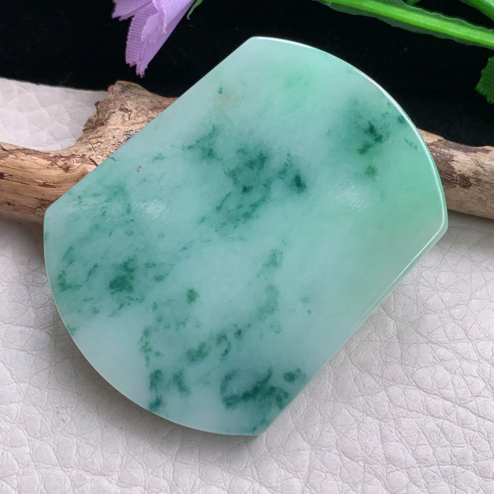 zen自然光52.2*40*5.5天然缅甸翡翠飘花平安无事牌玉吊坠 玉挂件