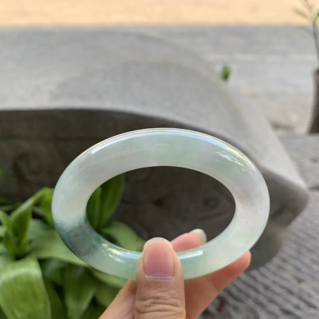 圈口55.7-11.5 【冰飘绿圆条手镯】圆条55 56可戴