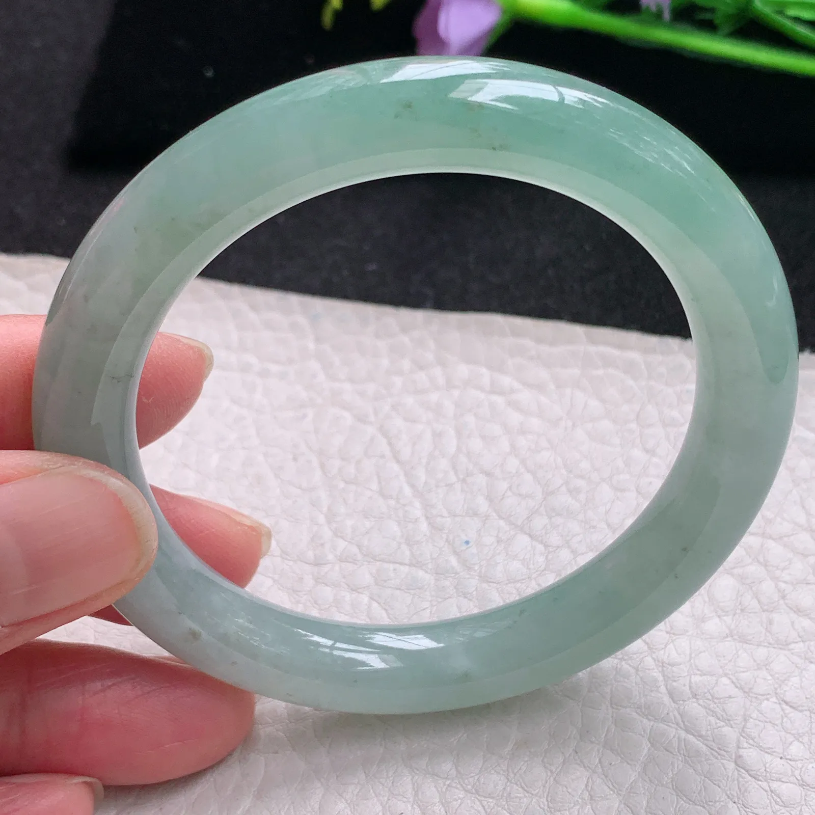 xc自然光54*9.6*9.4美人镯 缅甸翡翠玉手镯冰晴水灵圆条玉手环