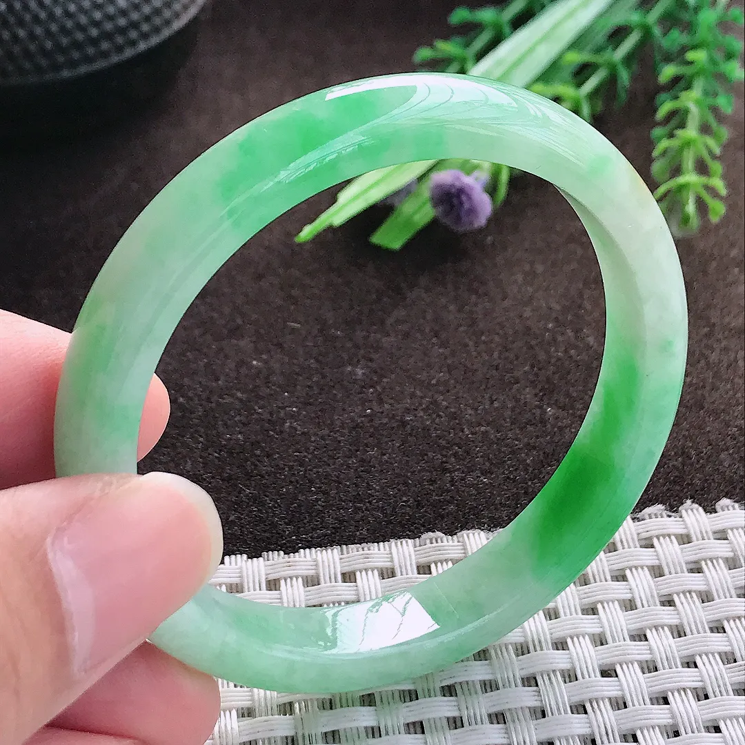 天然a货翡翠50.5/9.3/6.3老坑冰润飘阳绿手镯小圈口宽边翡翠玉手镯