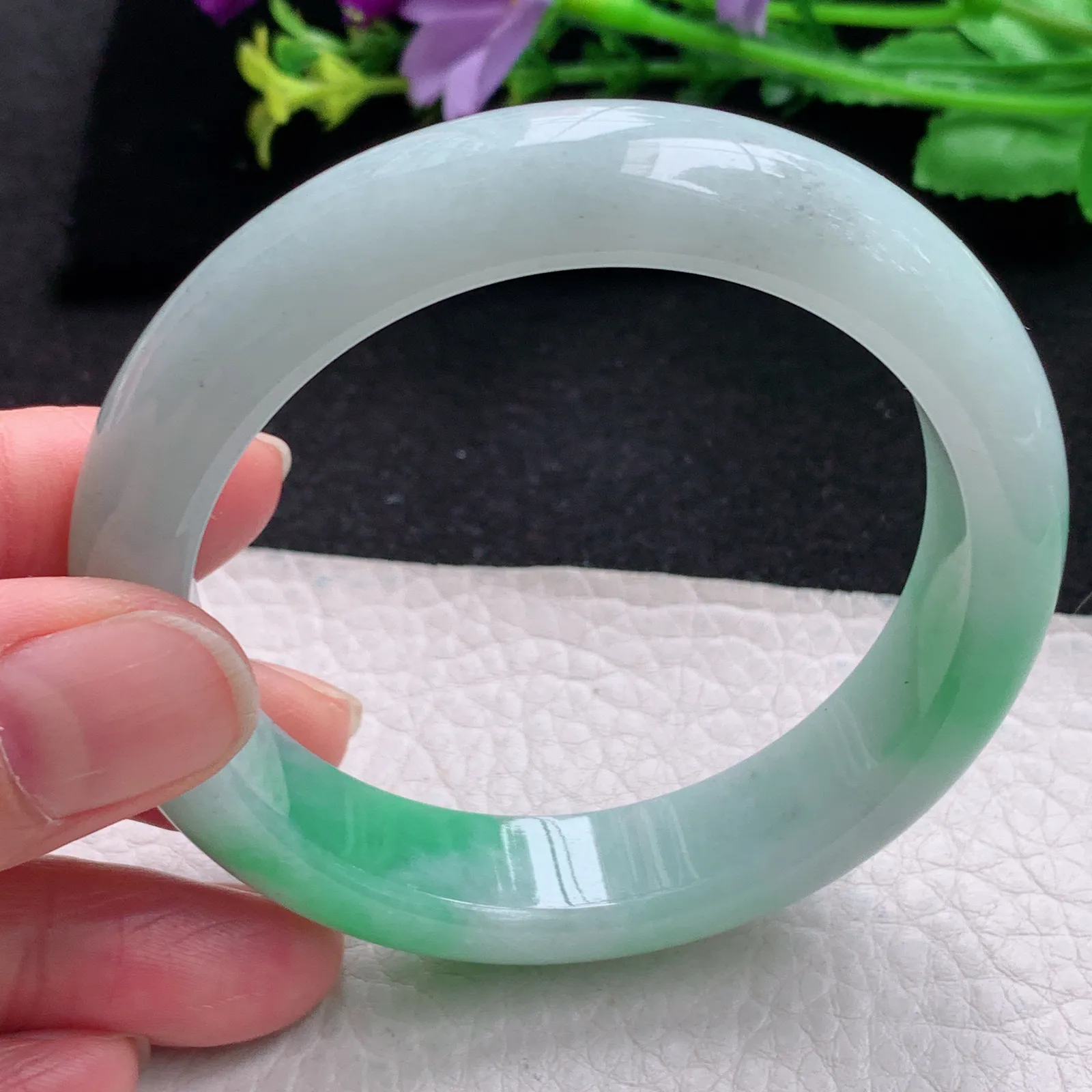 yh自然光56*13.5*8.5平安镯 缅甸翡翠玉手镯飘阳绿厚装玉手环