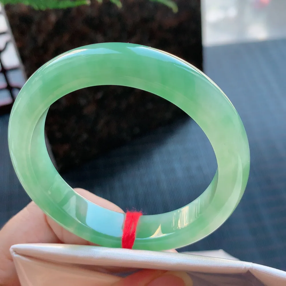 正圈高冰绿 无瑕 尺寸:55.1/12.5/8.5 种色俱佳🥰🥰