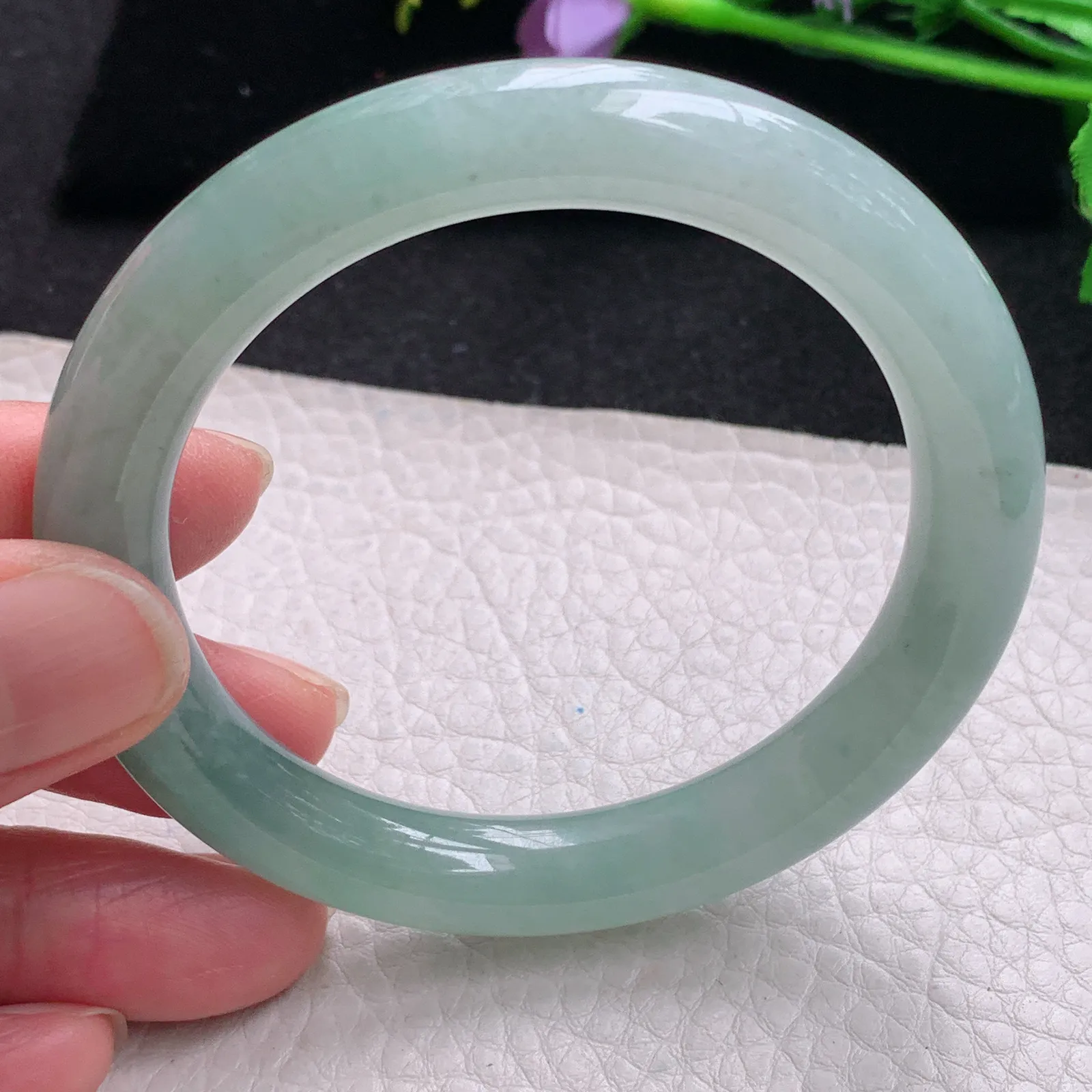 xc自然光54*9.6*9.4美人镯 缅甸翡翠玉手镯冰晴水灵圆条玉手环