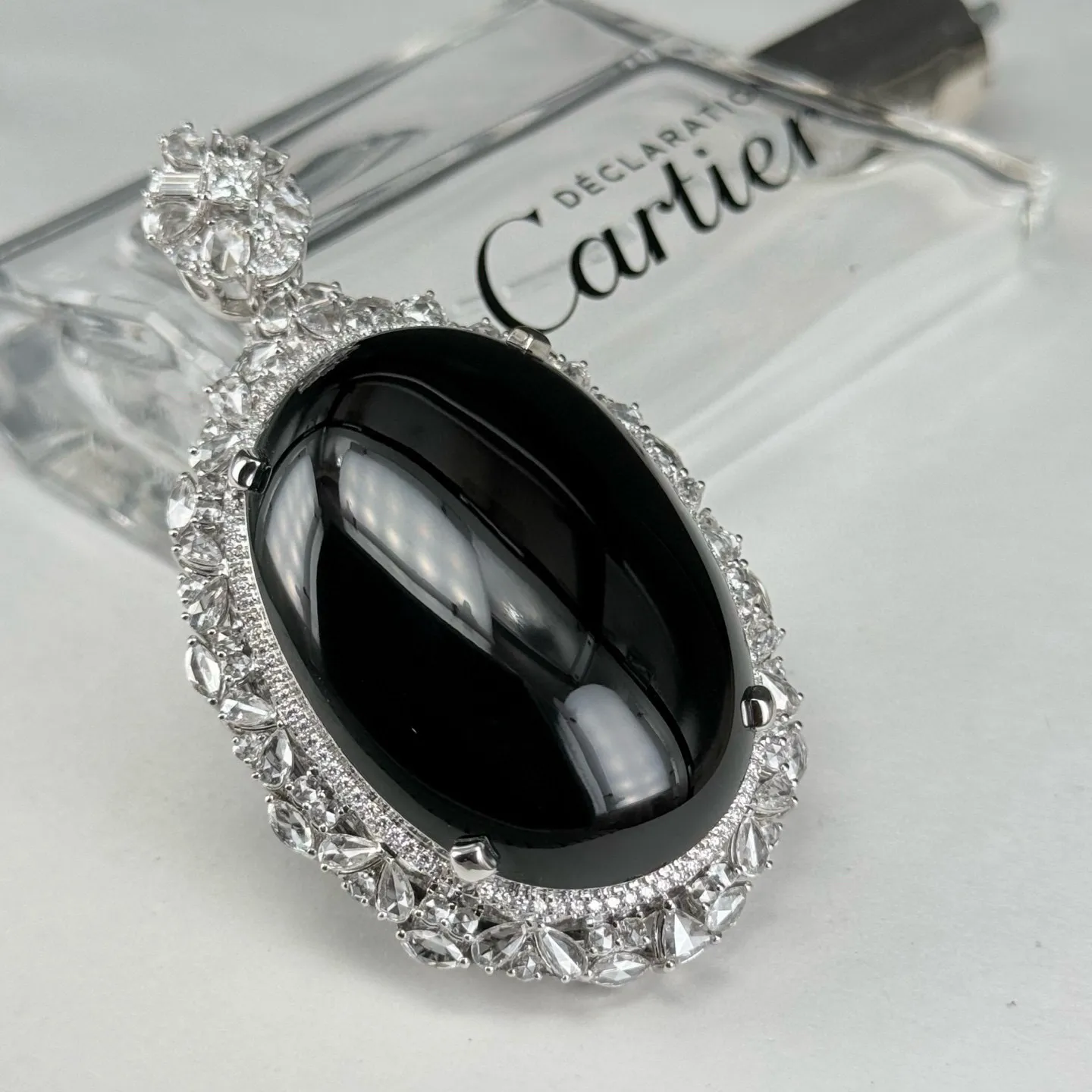 精品满钻豪镶墨翠大蛋面吊坠 种好色正 黑度极好 打灯通透