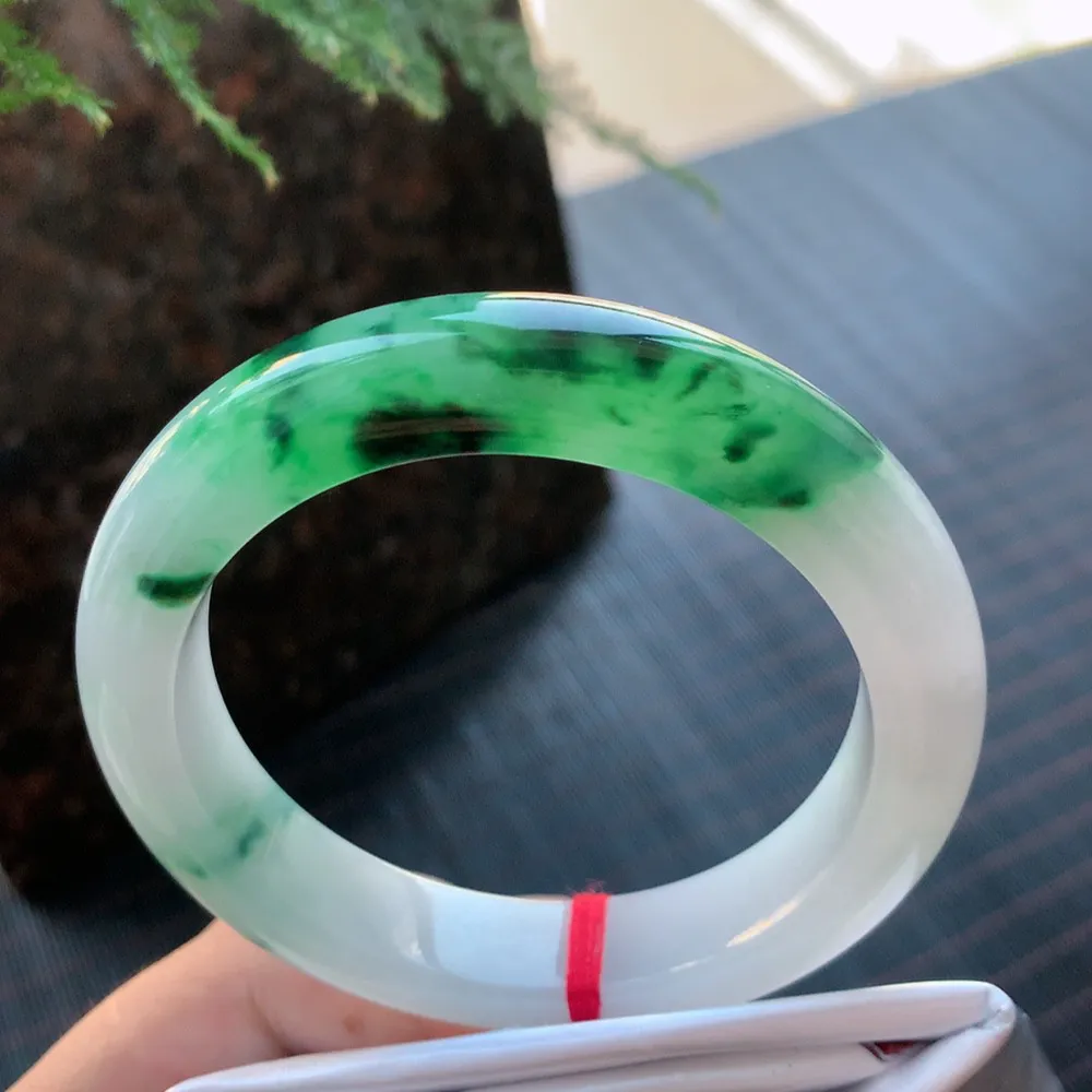 正圈冰绿 无瑕 尺寸:56.7/12.1/9.3 色好