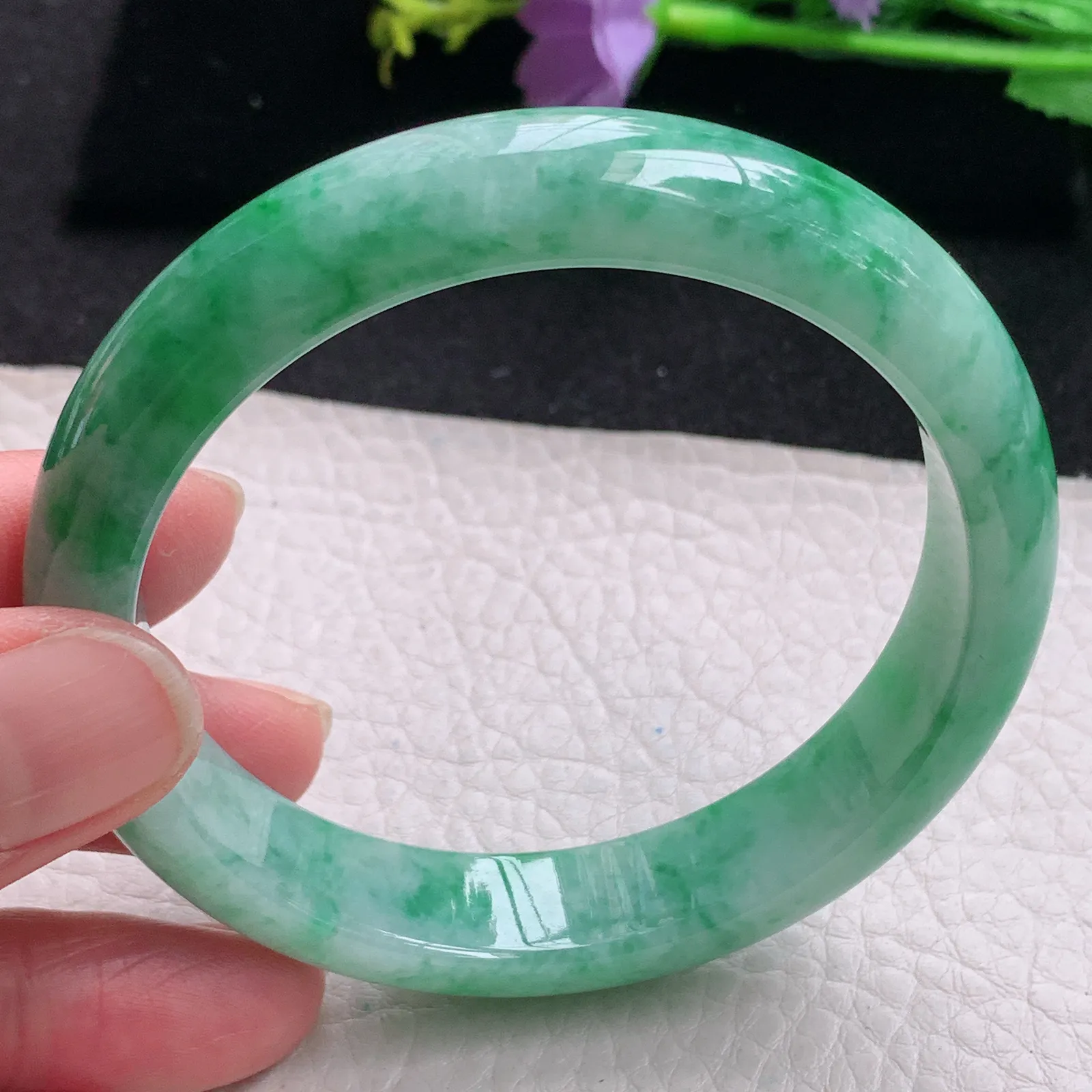 js自然光59*12.8*7.8平安镯 缅甸翡翠玉手镯辣绿宽边玉手环 美人镯