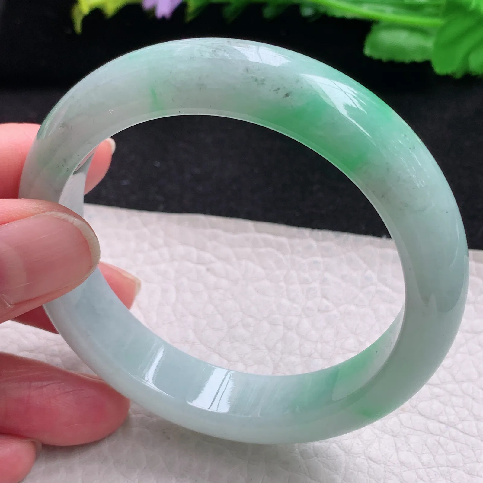 yh自然光56*13.5*8.5平安镯 缅甸翡翠玉手镯飘阳绿厚装玉手环