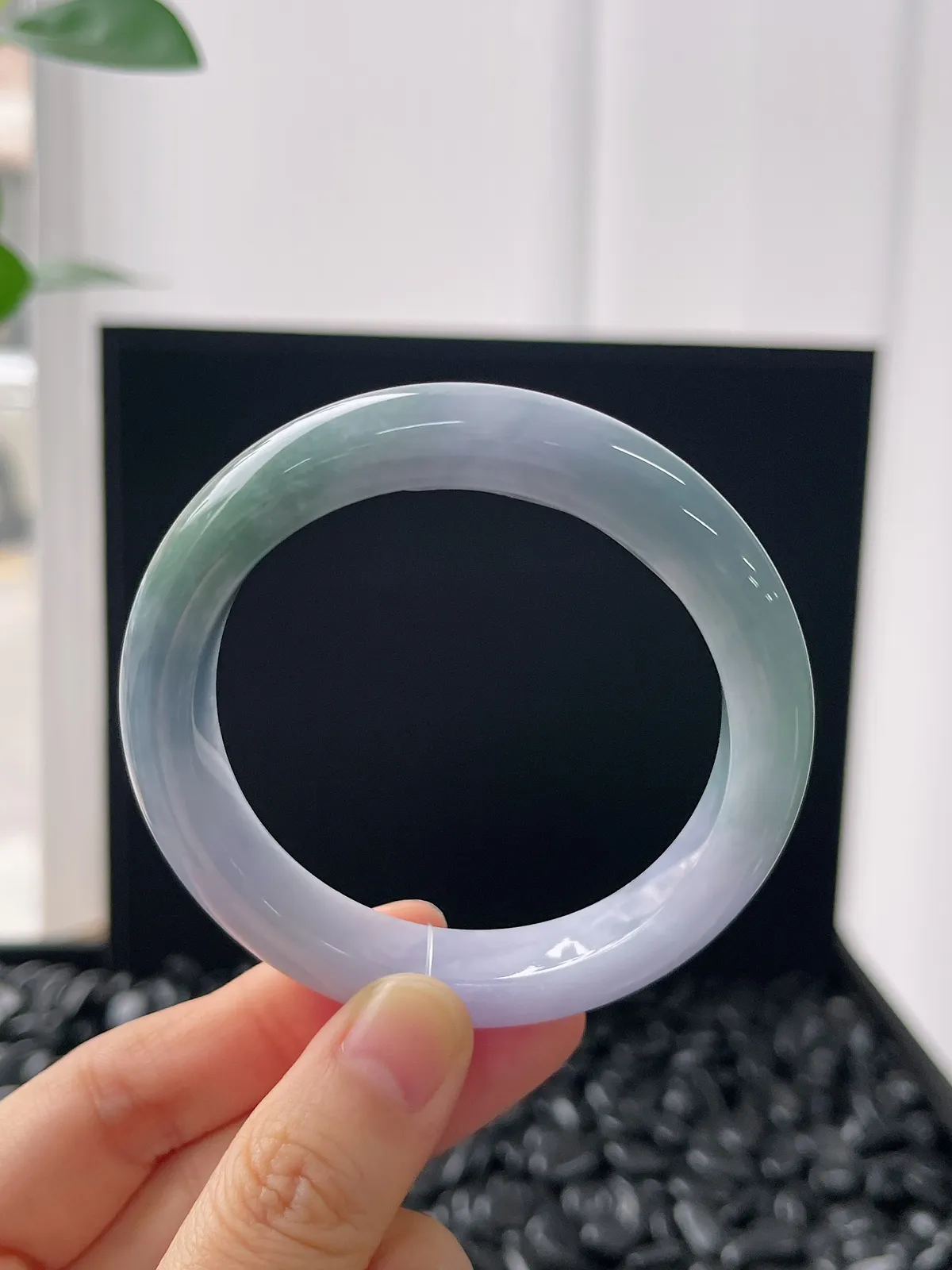 正圈53圈口，翡翠糯化种春带彩手镯