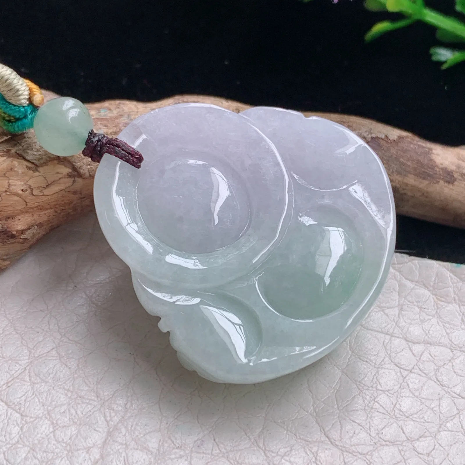 zen自然光33*32*12.3天然缅甸翡翠飘绿秀气佛公 弥勒佛玉吊坠 玉挂件