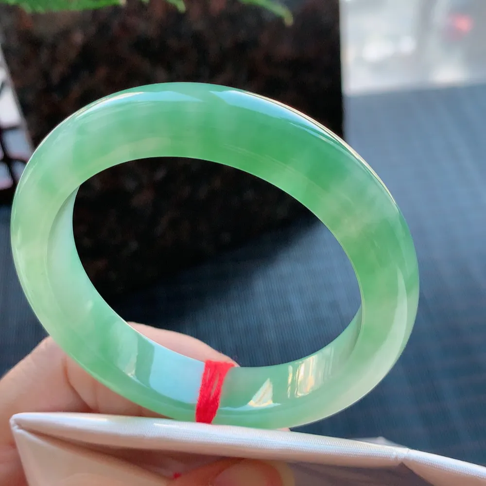 正圈高冰绿 无瑕 尺寸:55.1/12.5/8.5 种色俱佳🥰🥰