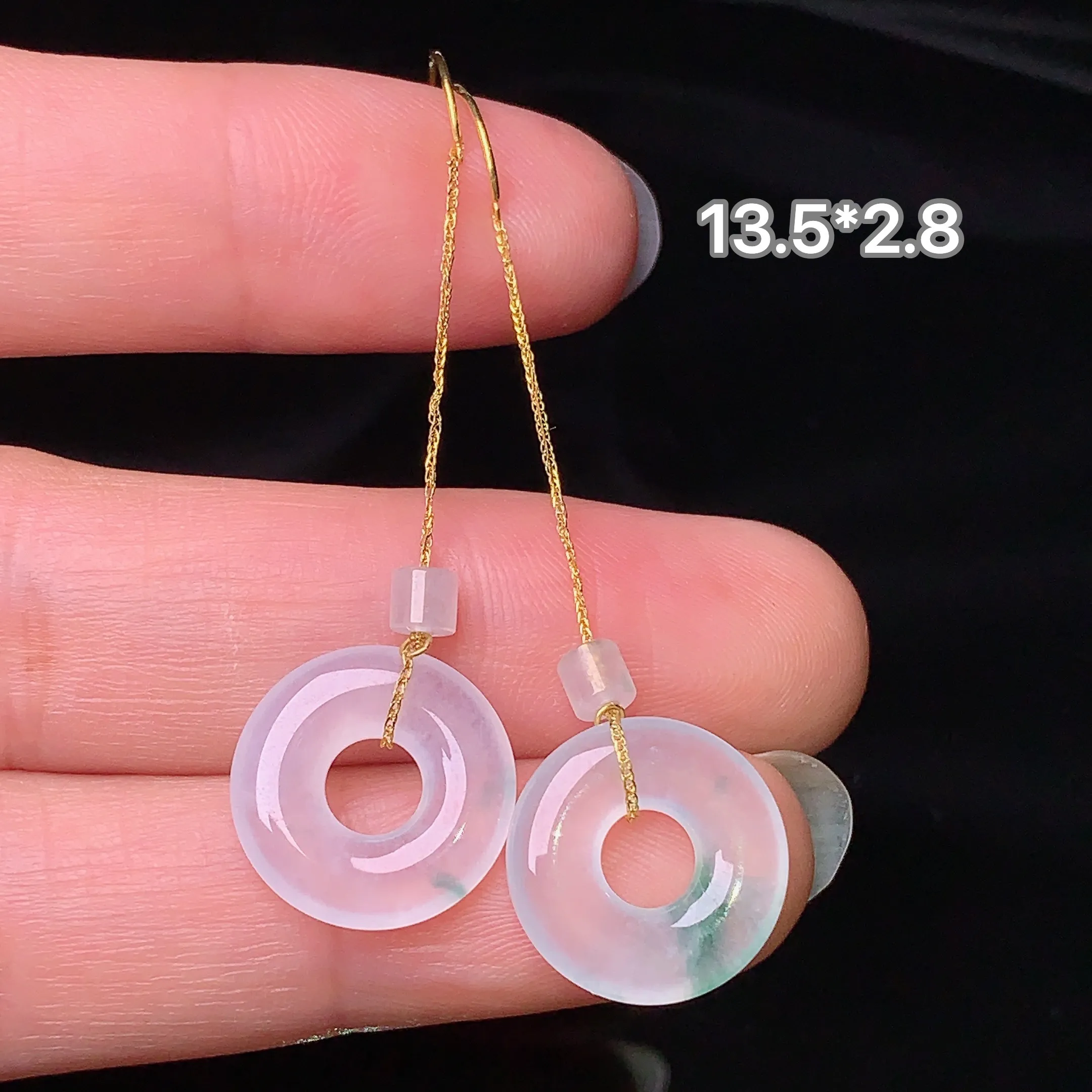 18k金镶嵌冰种飘绿平安环吊坠 玉质细腻 色泽清新艳丽 整体尺寸13.5*2.8