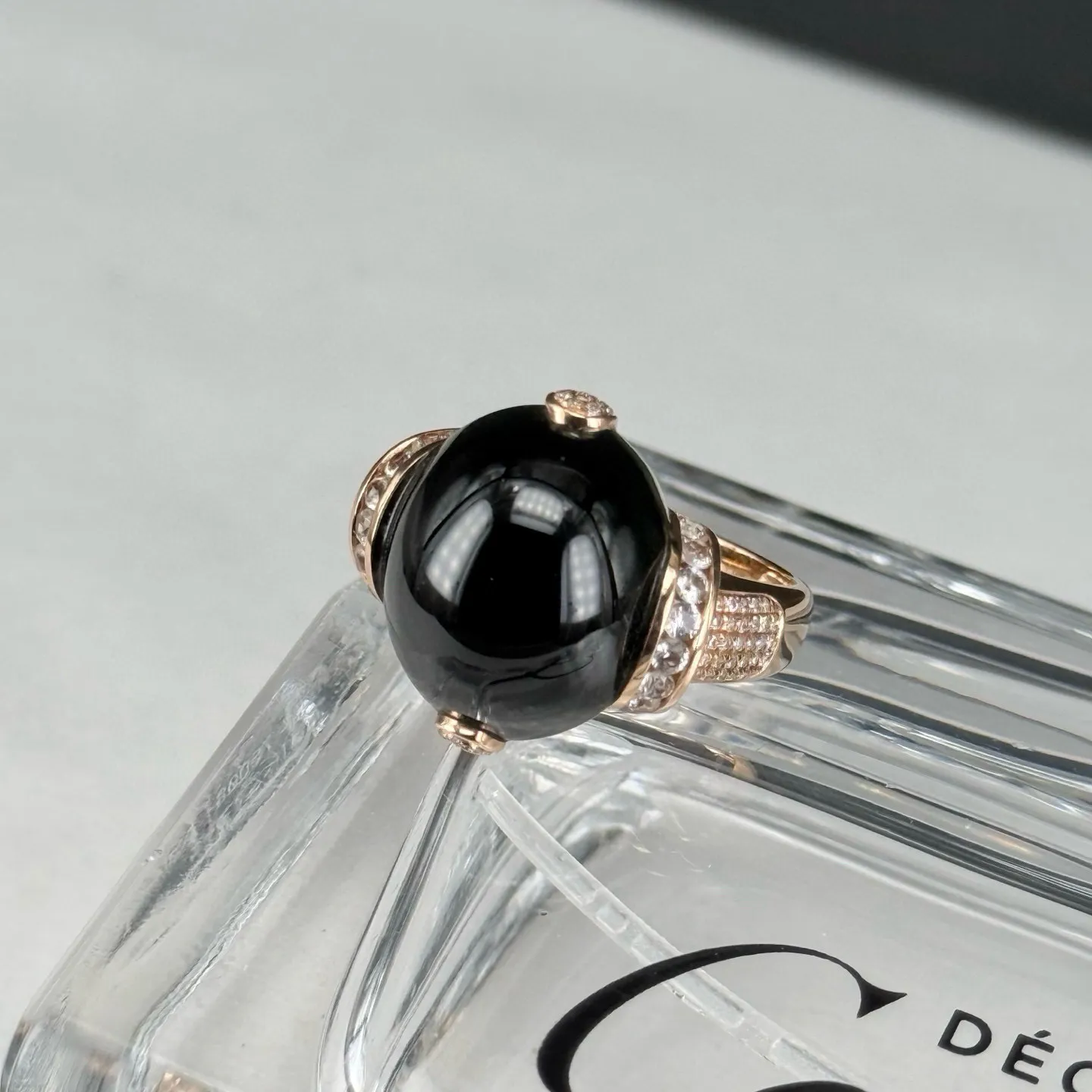 精品大蛋面女戒 重金豪镶 打灯通透 油性十足