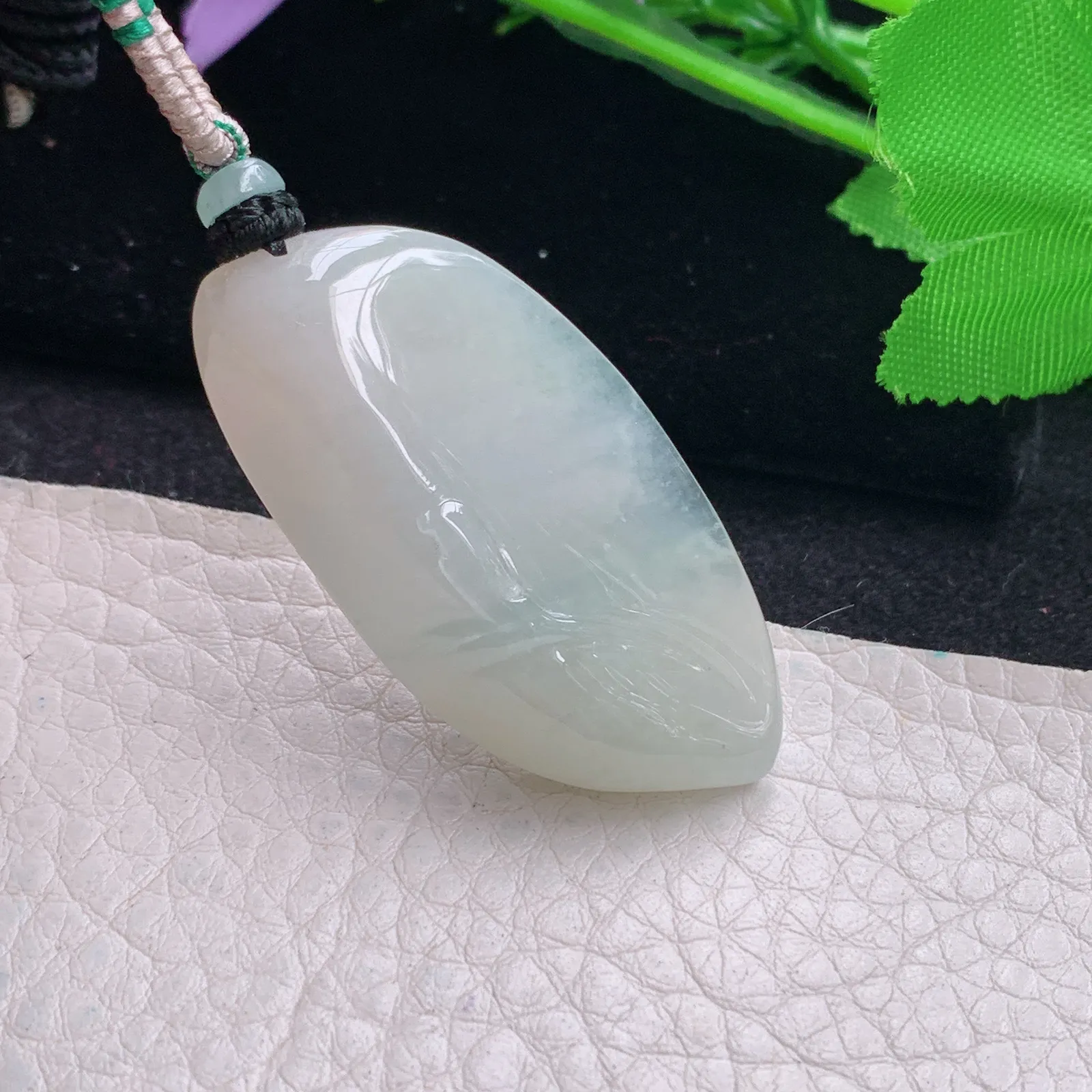 mut自然光46.8*23.5*9.5缅甸翡翠a货冰黄悟道玉吊坠 玉挂件