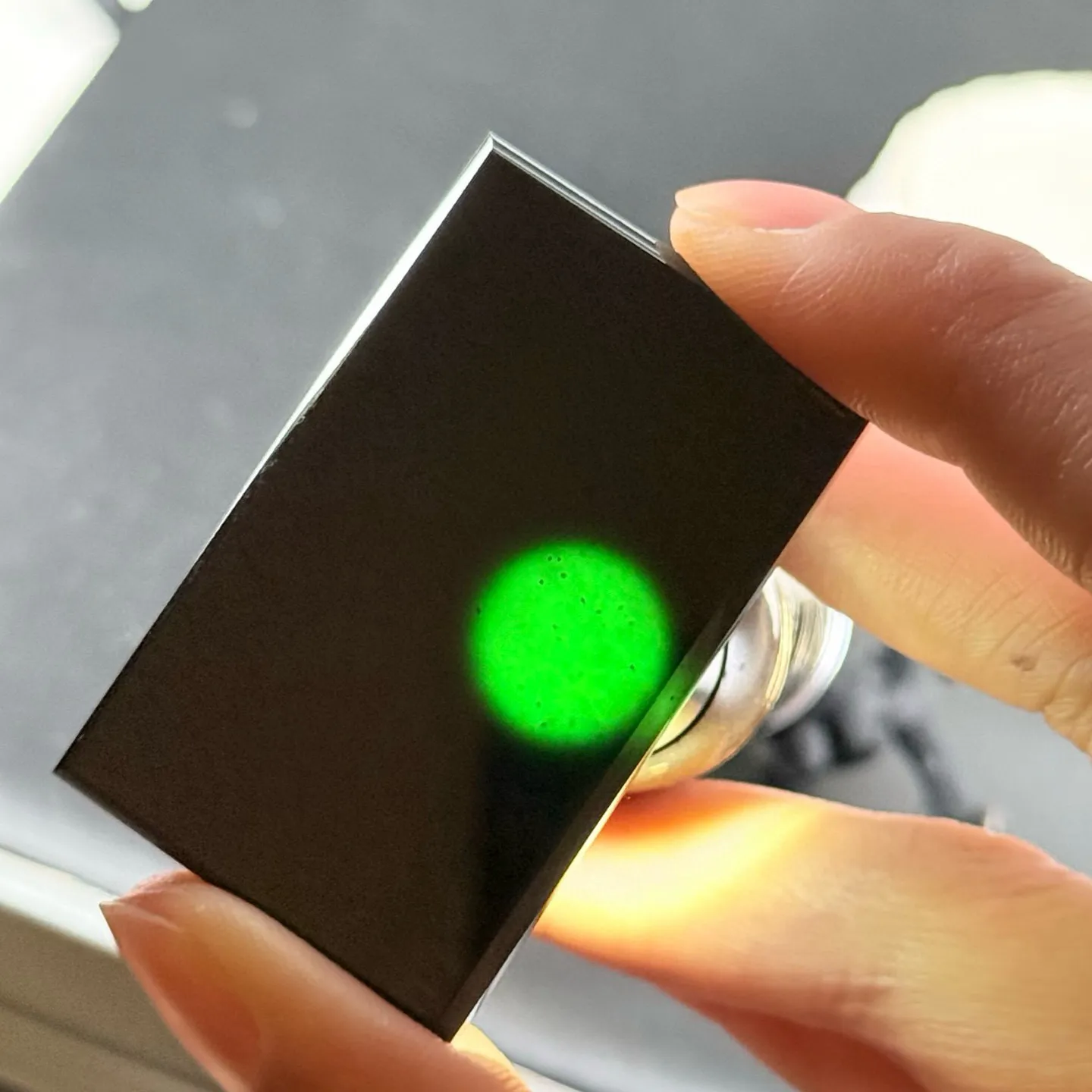 精品墨翠无事牌 种好色正 黑度极好 打灯通透 油性十足 尺寸47.5