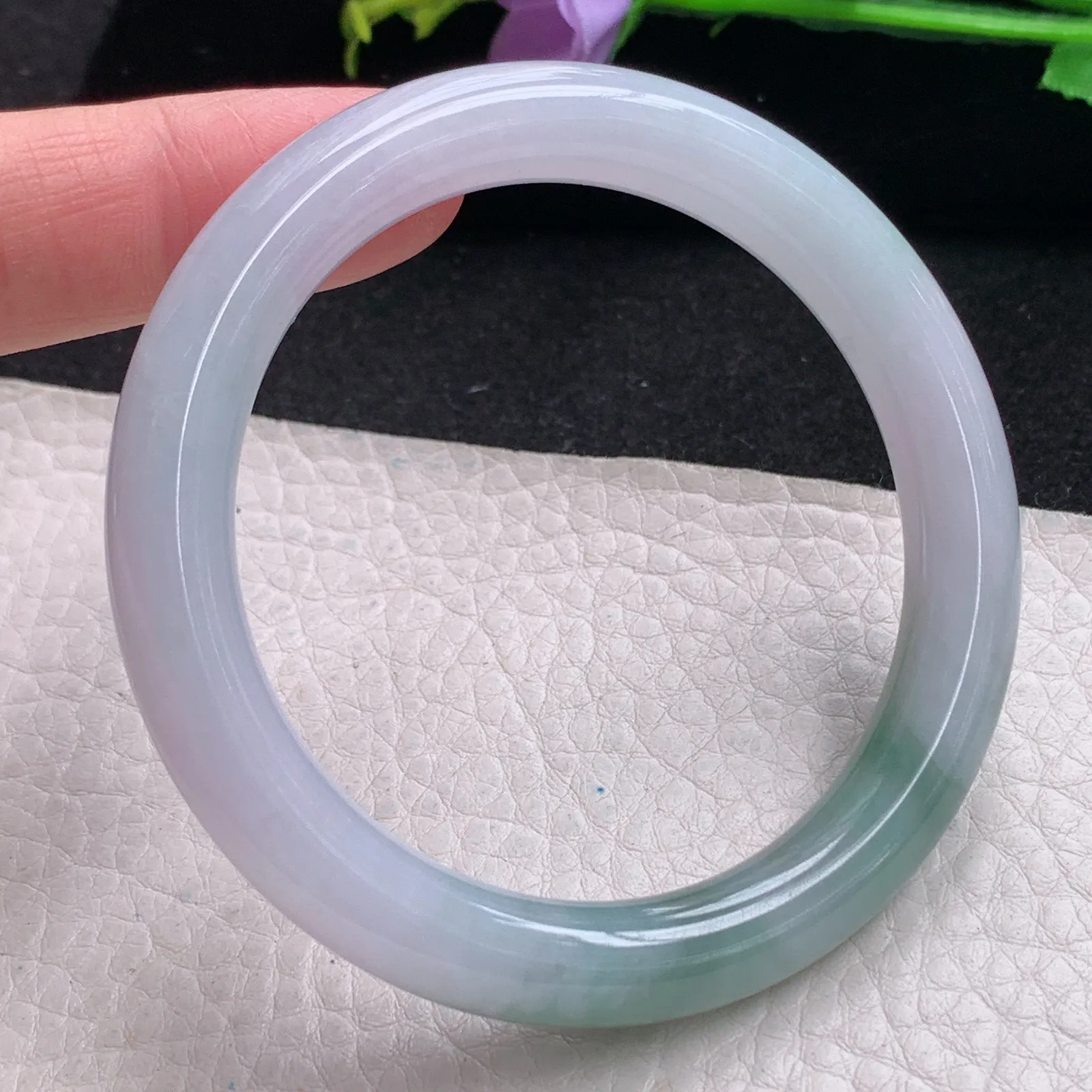 z自然光54*9.2*9美人镯 缅甸翡翠玉手镯飘花秀气圆条玉手环 叮当镯