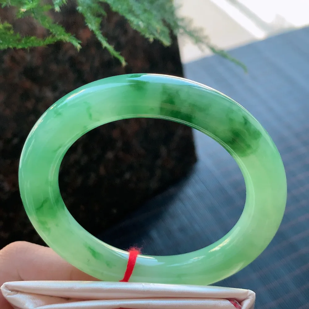 圆条满色高冰绿 无瑕 尺寸:55.1/11.1 种色兼备