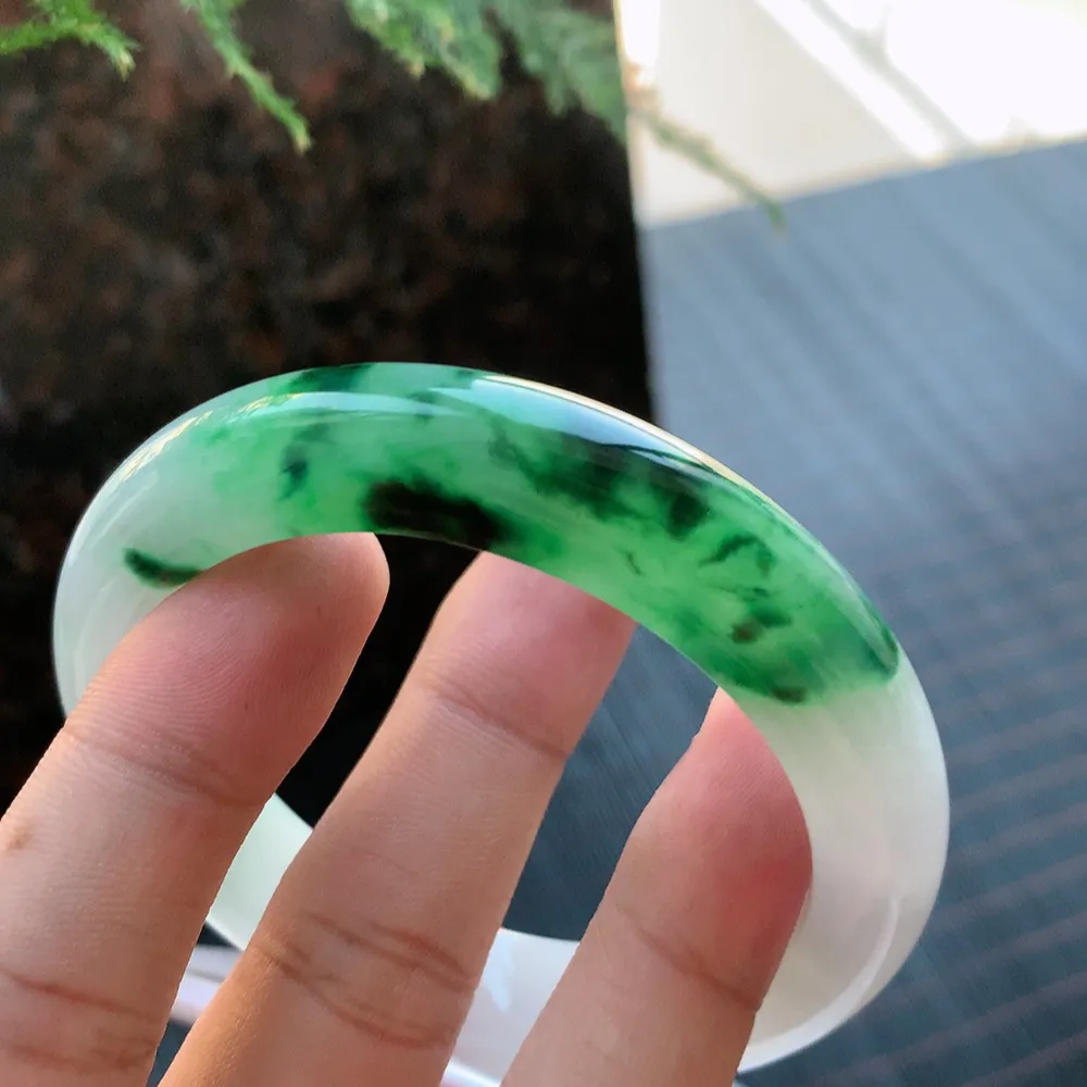 正圈冰绿 无瑕 尺寸:56.7/12.1/9.3 色好