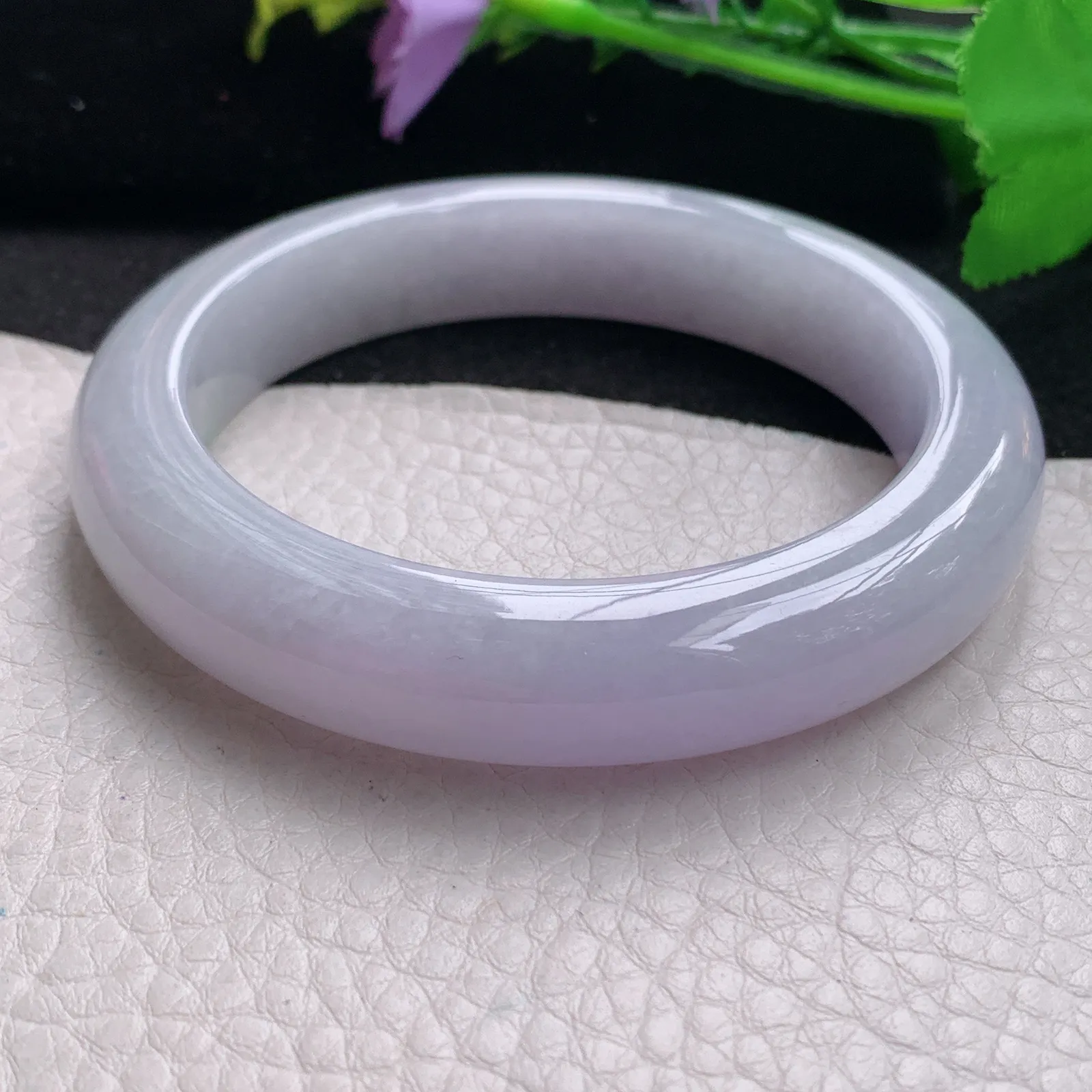 xc自然光56.8*13.6*7.4平安镯 缅甸翡翠玉手镯春带彩甜美宽边玉手环