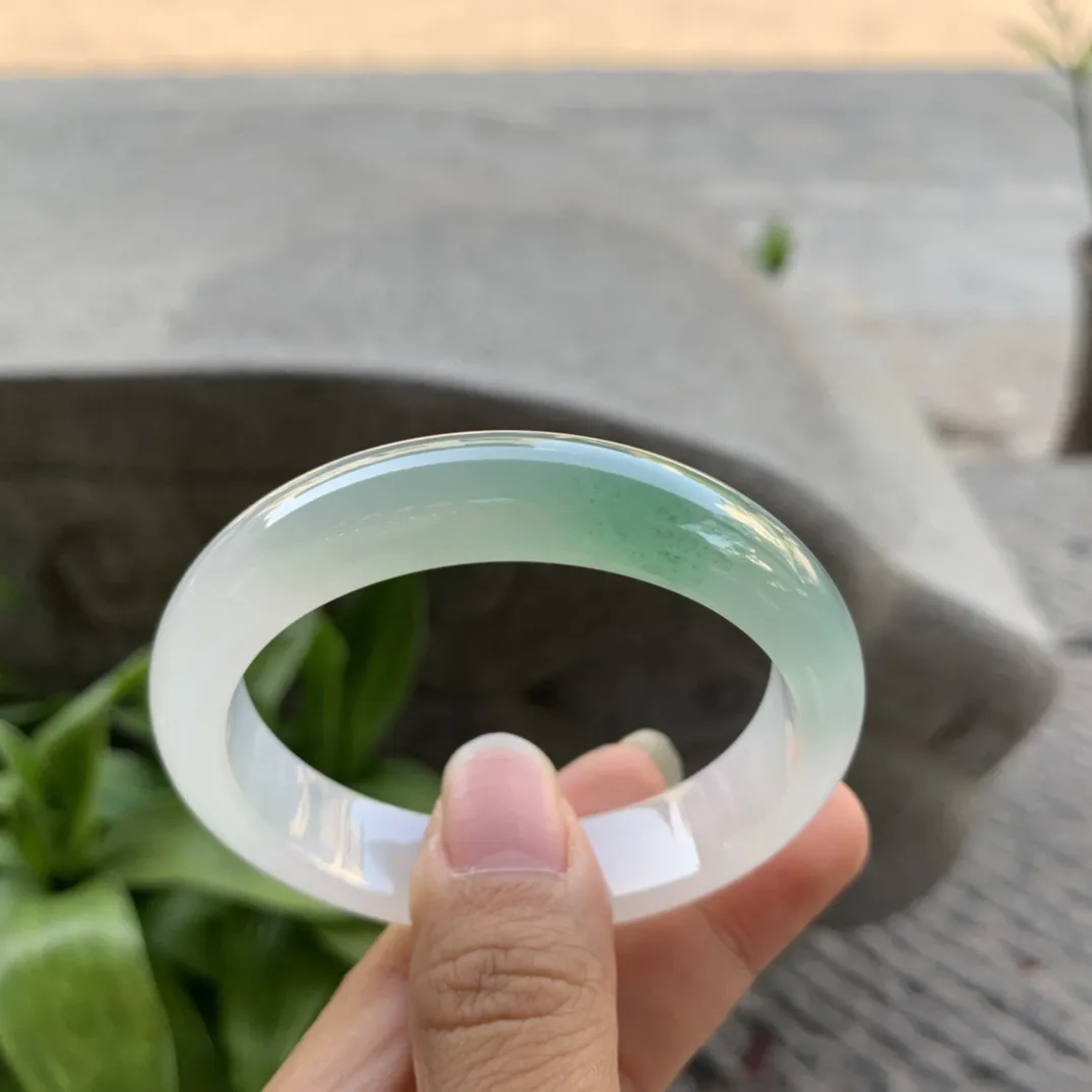 小圈口 52-45.7-12.3-7.4【冰种甜绿贵妃手镯】贵妃52 53可戴