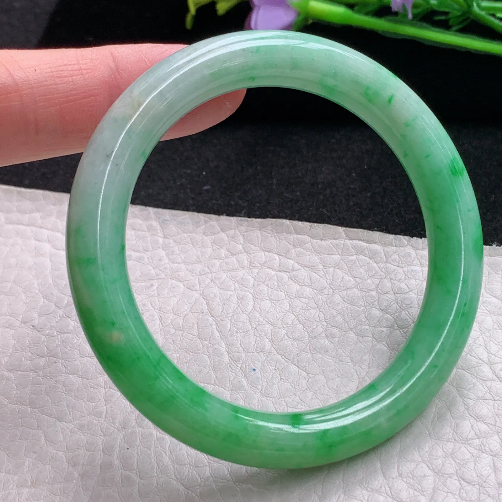 xc小圈口52.3*9.2*8.6美人镯 缅甸翡翠玉手镯辣圆条玉手环