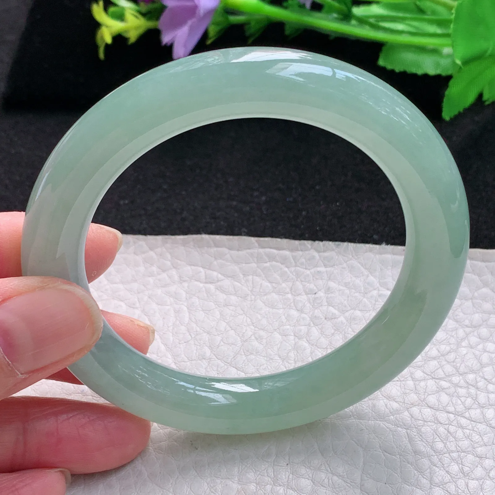 xo自然光56.5*10.3美人镯 缅甸翡翠玉手镯冰晴水灵圆条玉手环 叮当镯