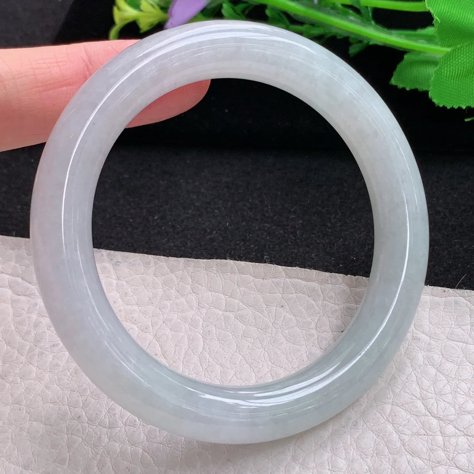 xc自然光56*10.3*10美人镯 缅甸翡翠玉手镯白月光纯美圆条玉手环 美人镯