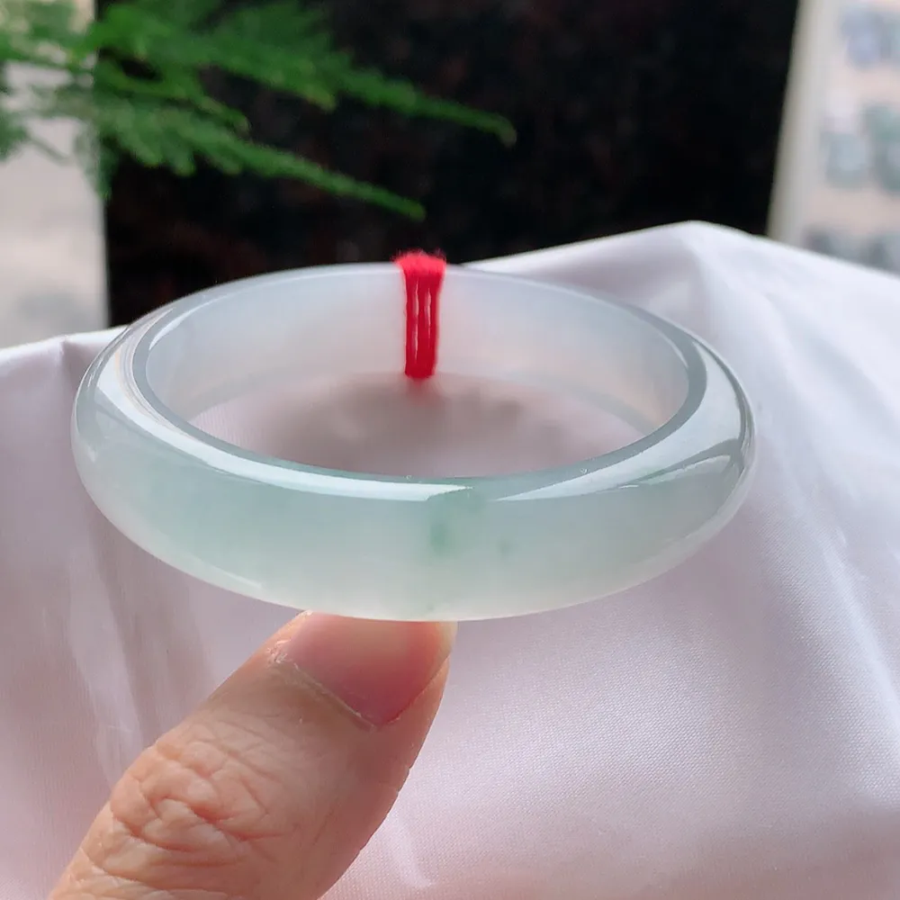 正圈高冰飘花 无瑕 尺寸:53.2/12.9/8.2 起胶感🥰🥰