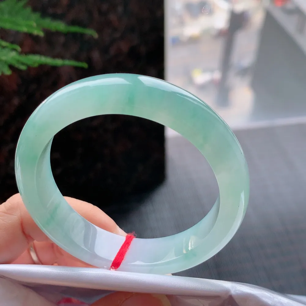 正圈高冰蓝水 无瑕 尺寸:52.6/13/8.3 种色兼备