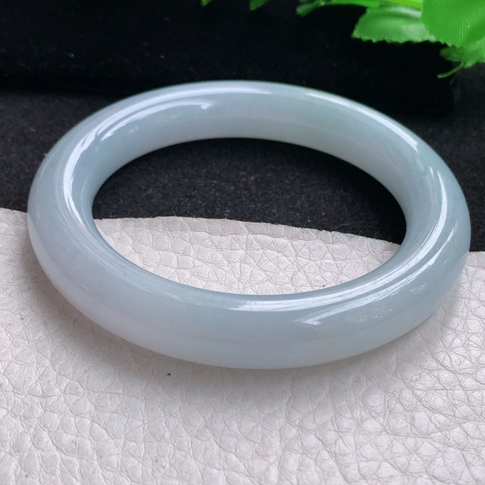 xc自然光53.8*10.8*10.5叮当镯 缅甸翡翠玉手镯白月光圆条玉手环 美人镯