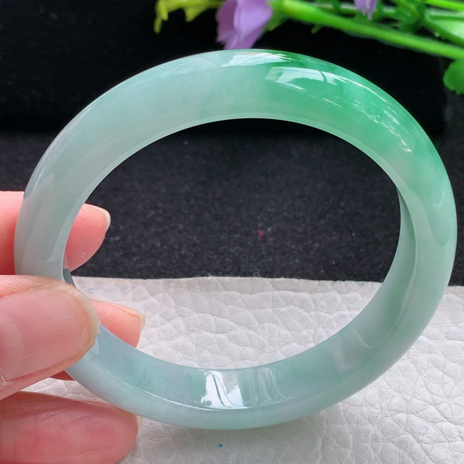 yh自然光55.8*11.7*7.6平安镯 缅甸翡翠玉手镯冰飘辣绿宽边玉手环