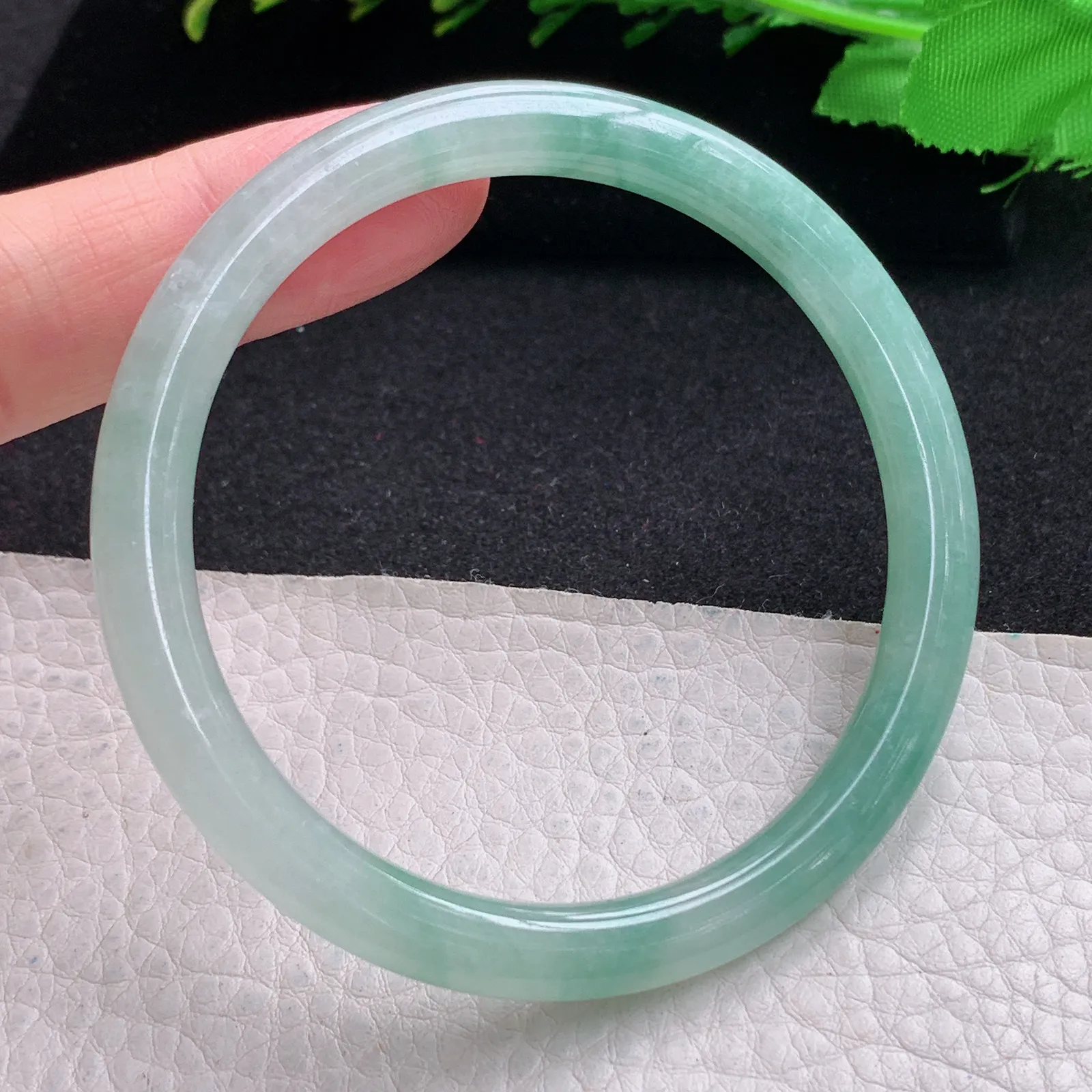 xc自然光57.5*6.2*7.2叮当镯 缅甸翡翠玉手镯半山水圆条玉手环 美人镯