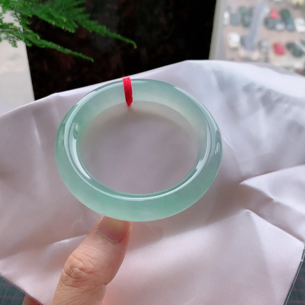 正圈冰玻葡萄肉 无瑕 尺寸:54.2/10.7 种色兼备