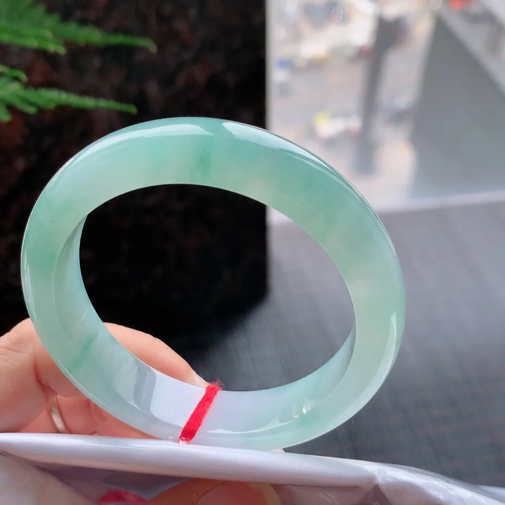 正圈高冰蓝水 无瑕 尺寸:52.6/13/8.3 种色兼备