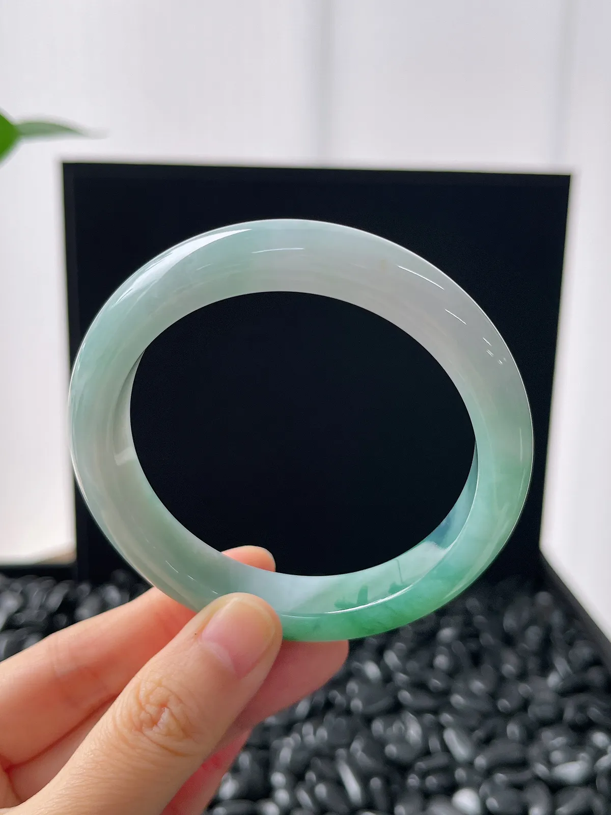 正圈58.4圈口，翡翠冰糯种飘花手镯