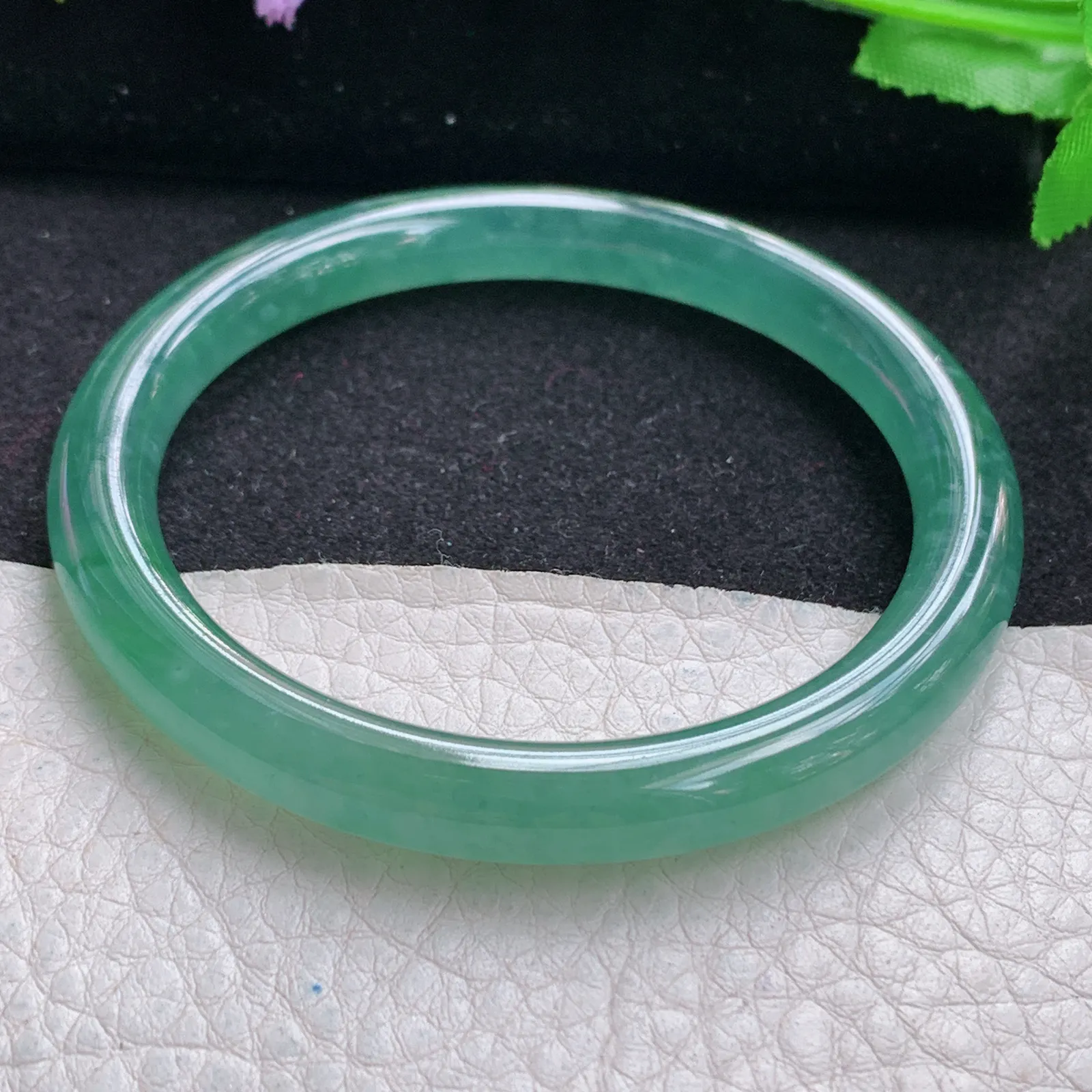 yh自然光55.8*7.7叮当镯 缅甸翡翠玉手镯冰蓝韵清纯圆条玉手环 美人镯