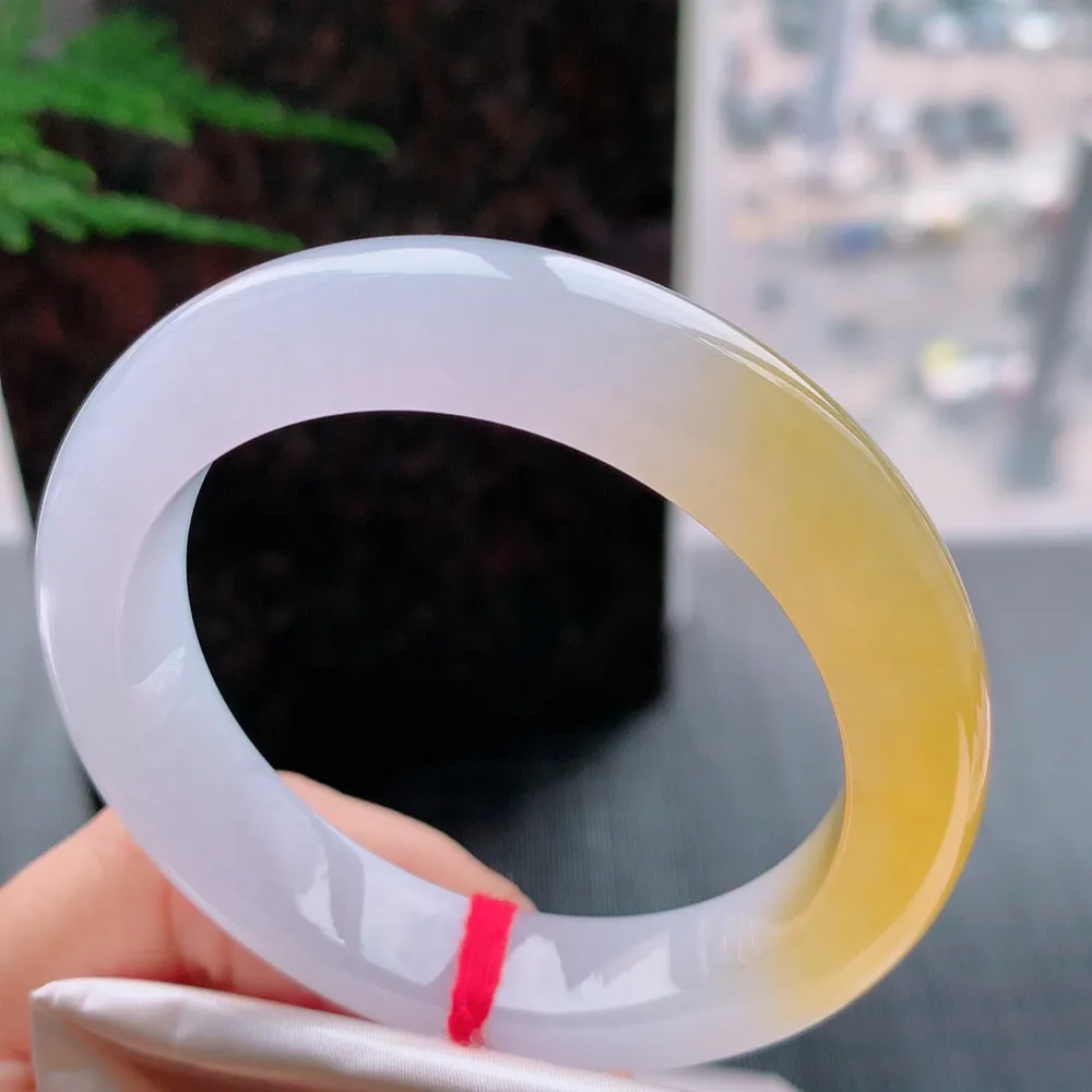 正圈高冰黄翡 无瑕 尺寸:56.2/12.6/9.6 种色俱佳