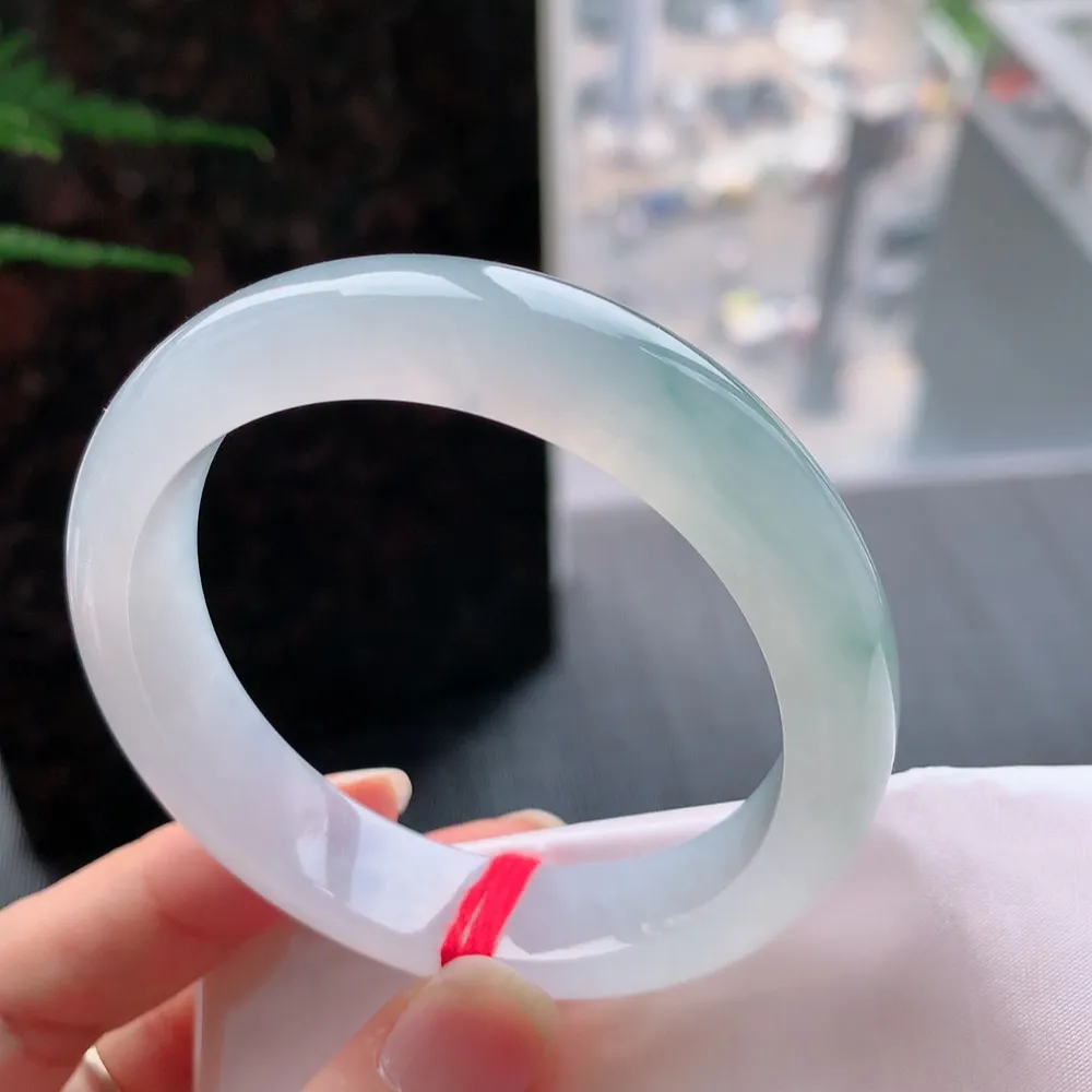 正圈高冰飘花 无瑕 尺寸:53.2/12.9/8.2 起胶感🥰🥰