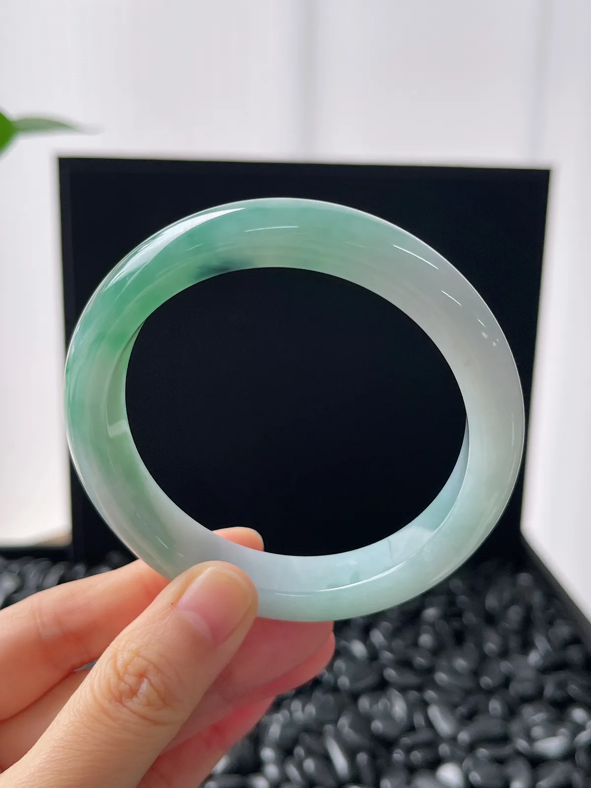 正圈58.4圈口，翡翠冰糯种飘花手镯