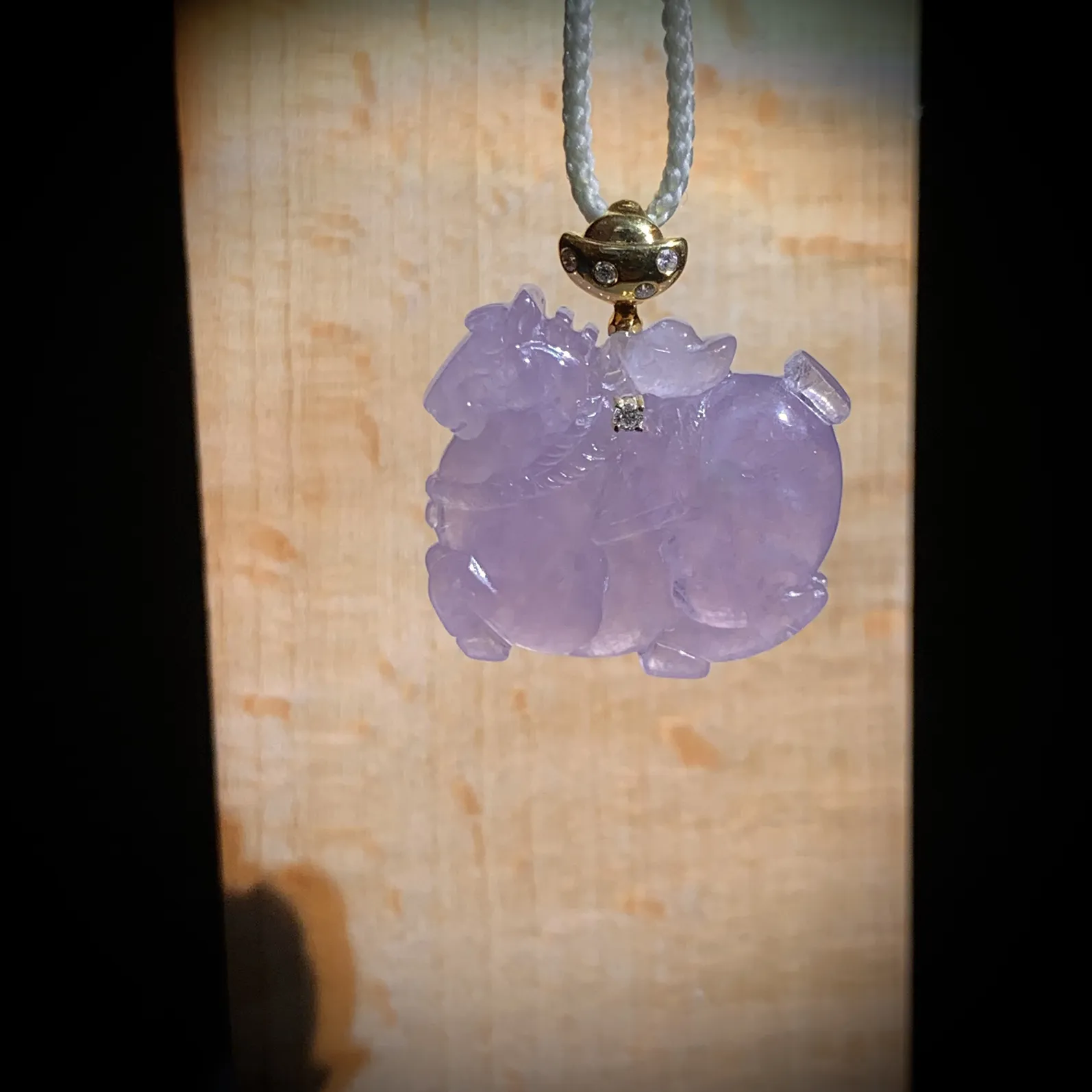 【马上有钱】，裸石22-20-5mm，
5.18g，18K金，南非钻，