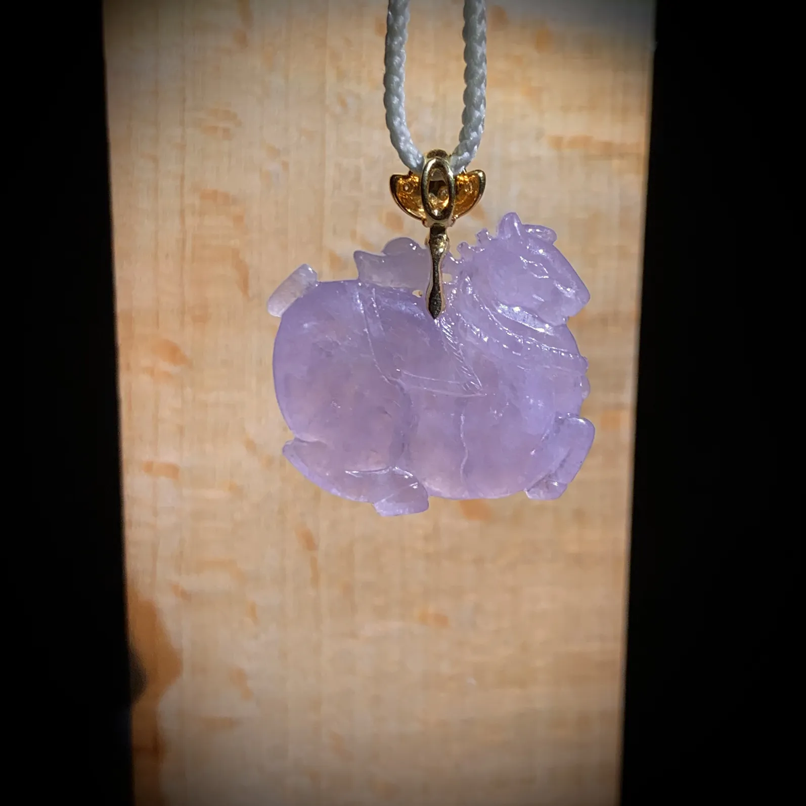 【马上有钱】，裸石22-20-5mm，
5.18g，18K金，南非钻，