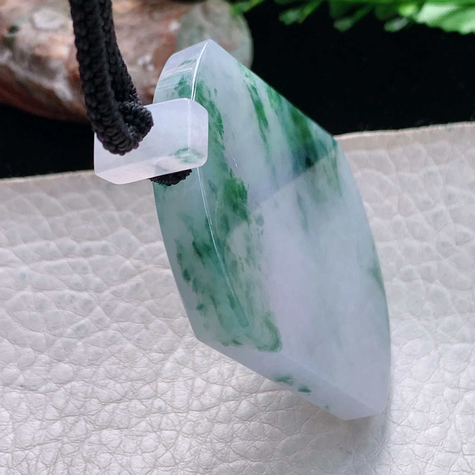 mut自然光55.8*41.8*6.3天然缅甸翡翠冰飘花平安无事牌玉吊坠 玉挂件